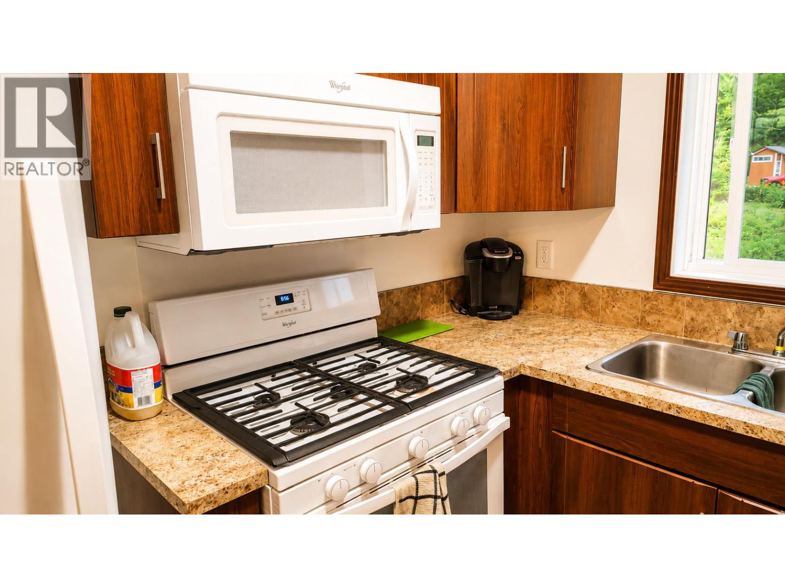 4835 Paradise Valley Drive Unit# 16, Peachland, British Columbia  V0H 1X3 - Photo 10 - 10390874