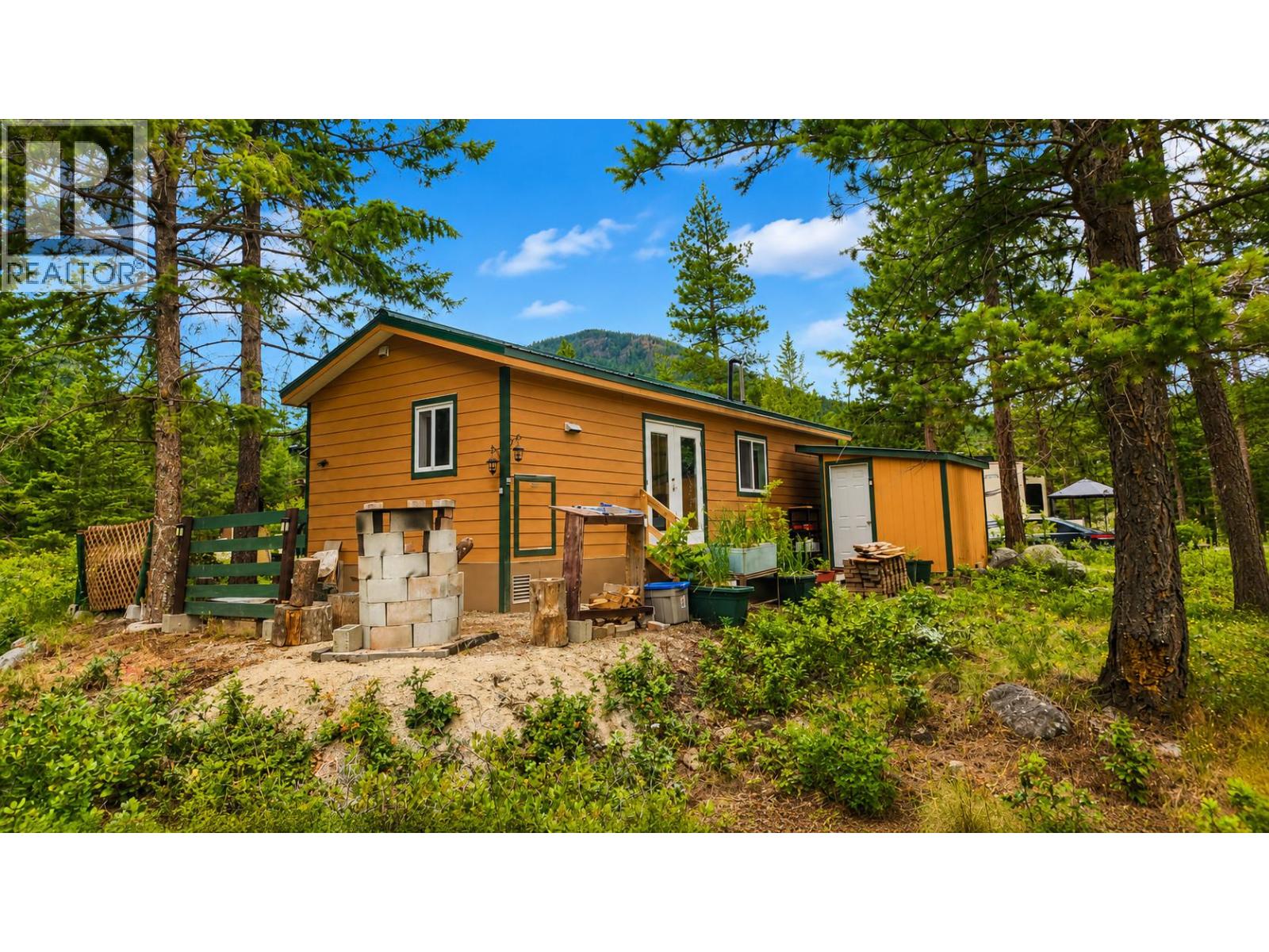 4835 Paradise Valley Drive Unit# 16, Peachland, British Columbia  V0H 1X3 - Photo 6 - 10390874