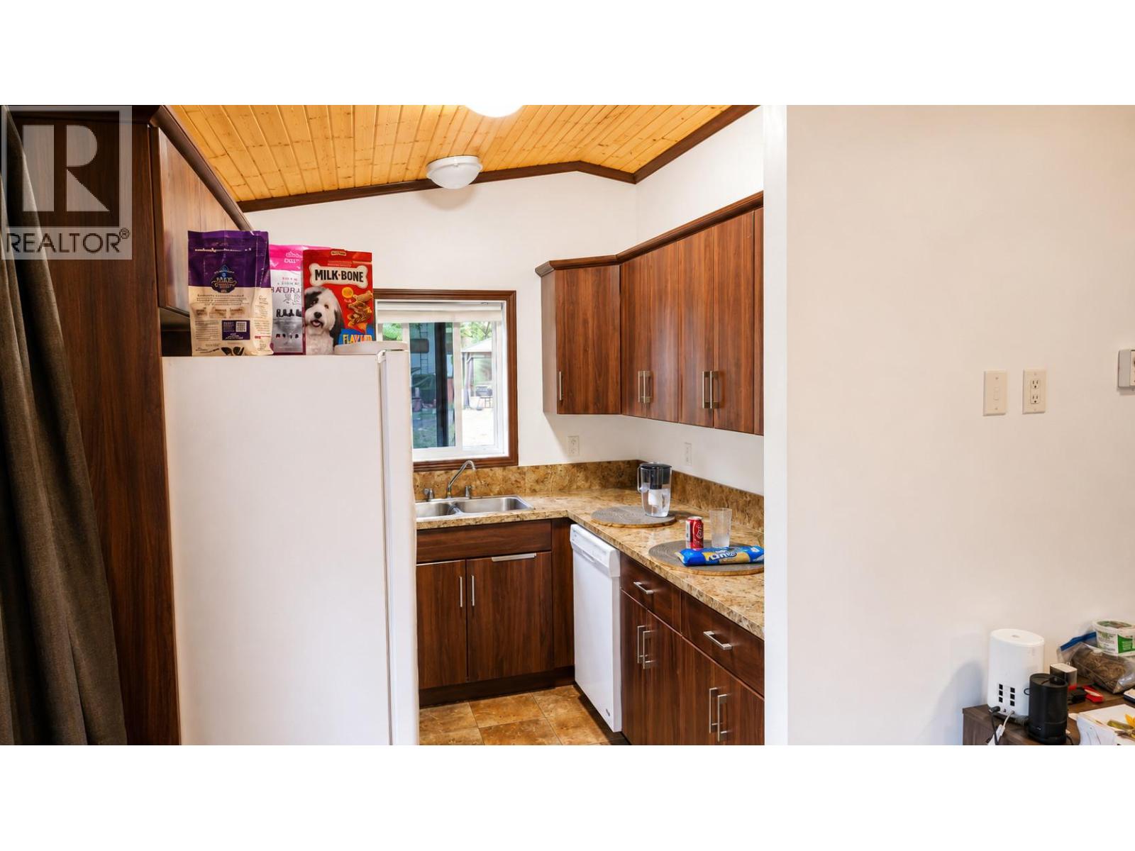 4835 Paradise Valley Drive Unit# 16, Peachland, British Columbia  V0H 1X3 - Photo 7 - 10390874