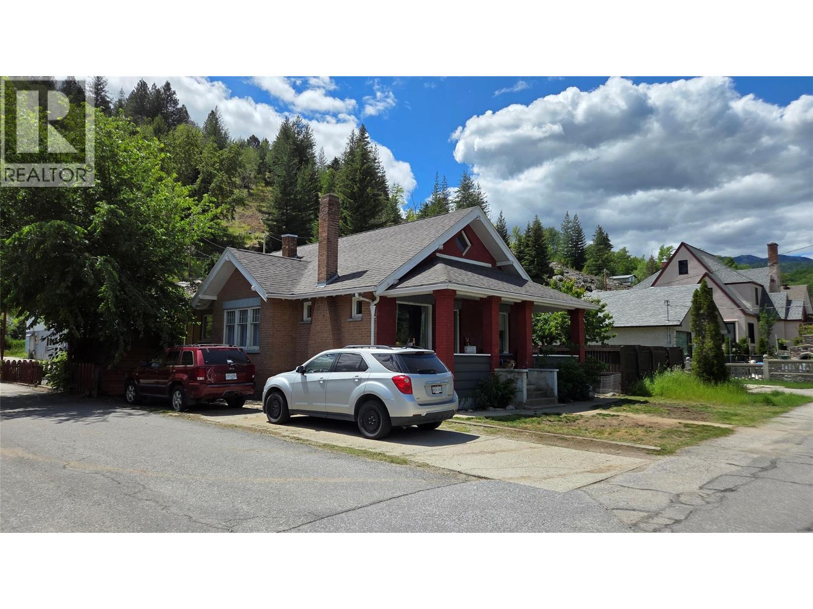 390 Binns Street, Trail, British Columbia  V1R 3L1 - Photo 5 - 10390111