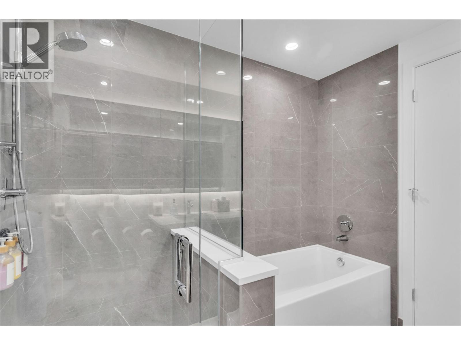 238 Leon Avenue Unit# 808, Kelowna, British Columbia  V1Y 0N6 - Photo 17 - 10390773