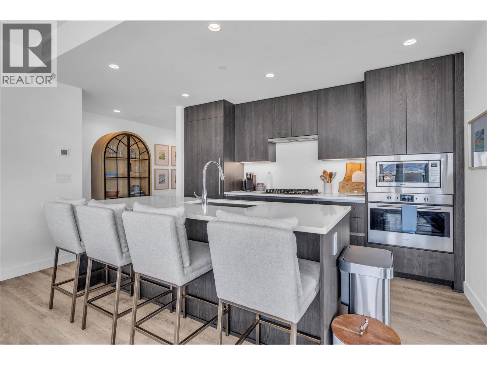 238 Leon Avenue Unit# 808, Kelowna, British Columbia  V1Y 0N6 - Photo 5 - 10390773