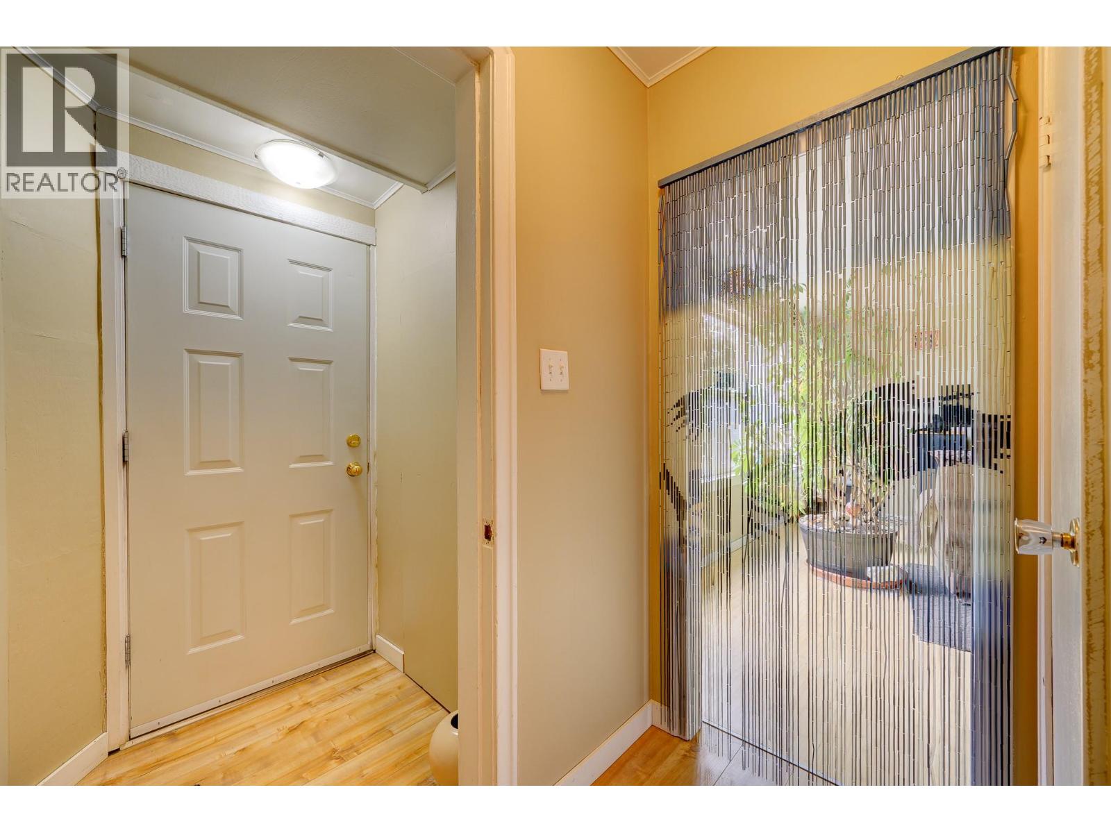 644 Brentwood Avenue, Kamloops, British Columbia  V2B 1P5 - Photo 2 - 10390967