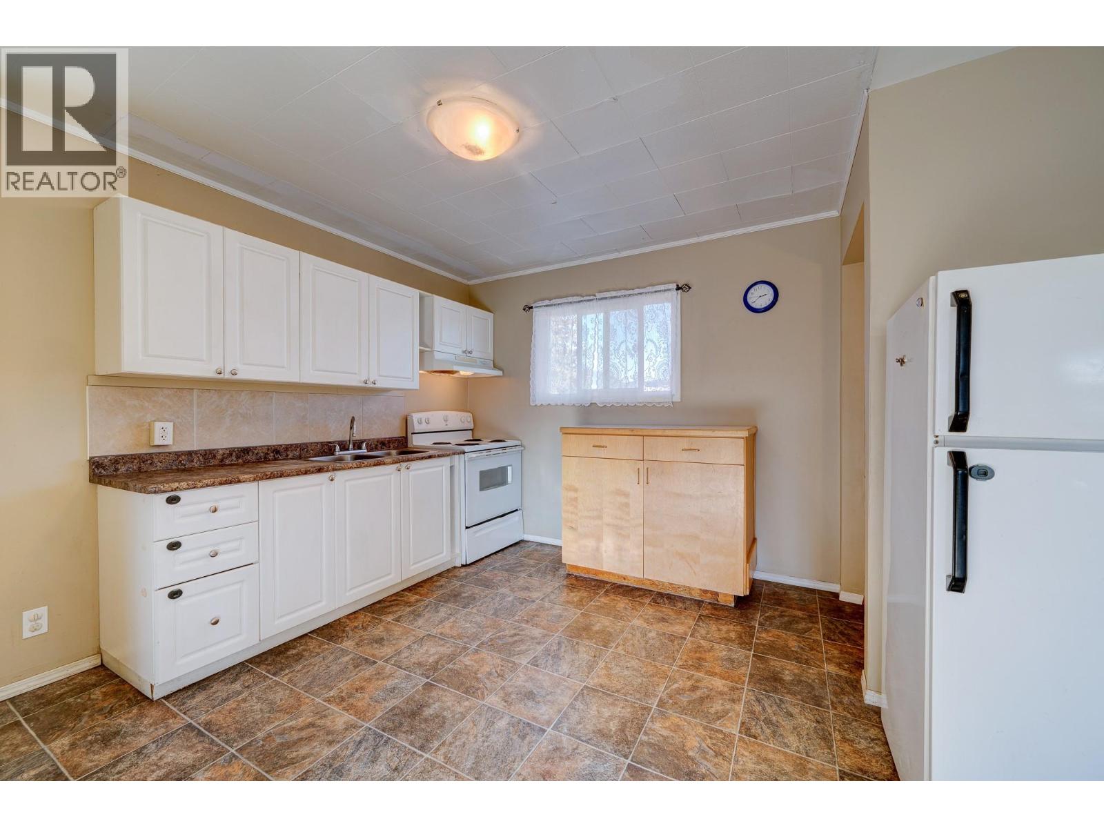 644 Brentwood Avenue, Kamloops, British Columbia  V2B 1P5 - Photo 21 - 10390967