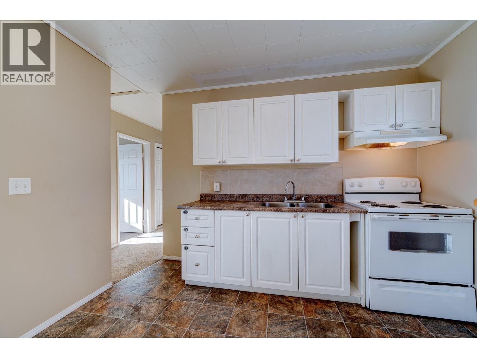 644 Brentwood Avenue, Kamloops, British Columbia  V2B 1P5 - Photo 23 - 10390967