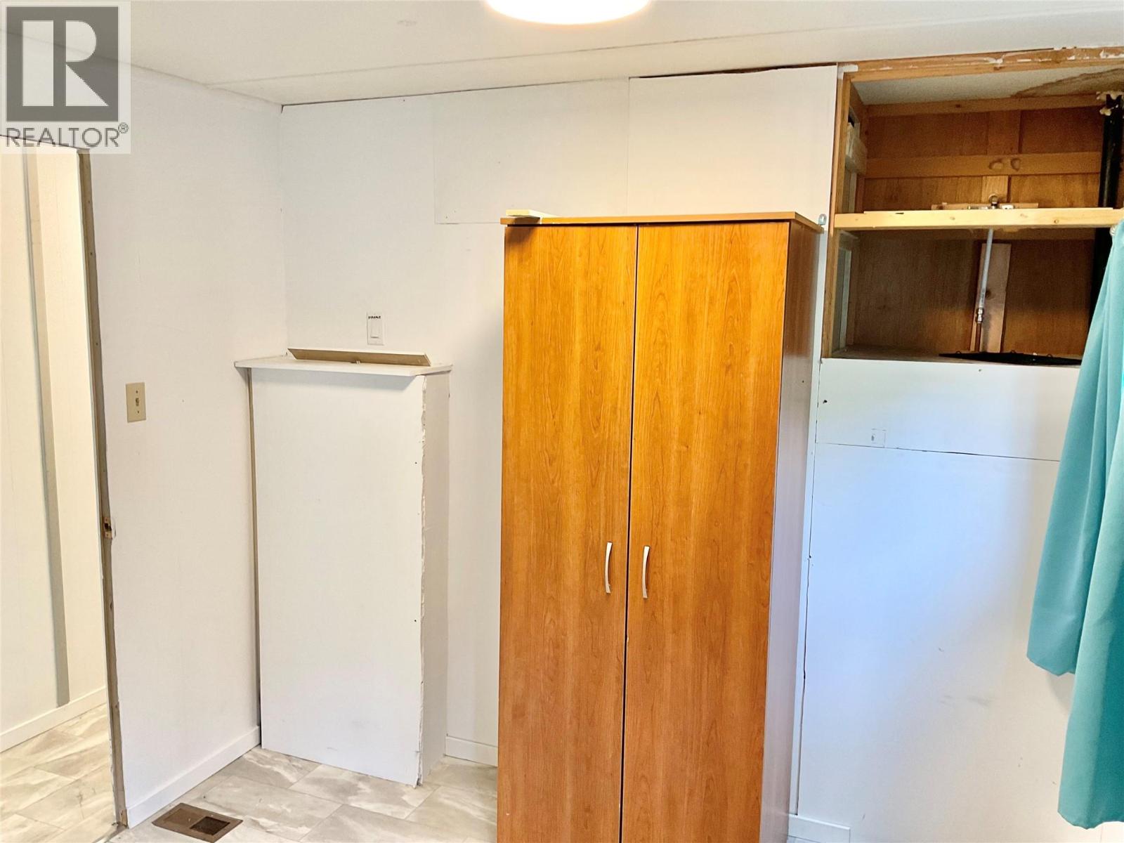 1675 33 Highway Unit# 11, Rock Creek, British Columbia  V0H 1Y0 - Photo 15 - 10390960