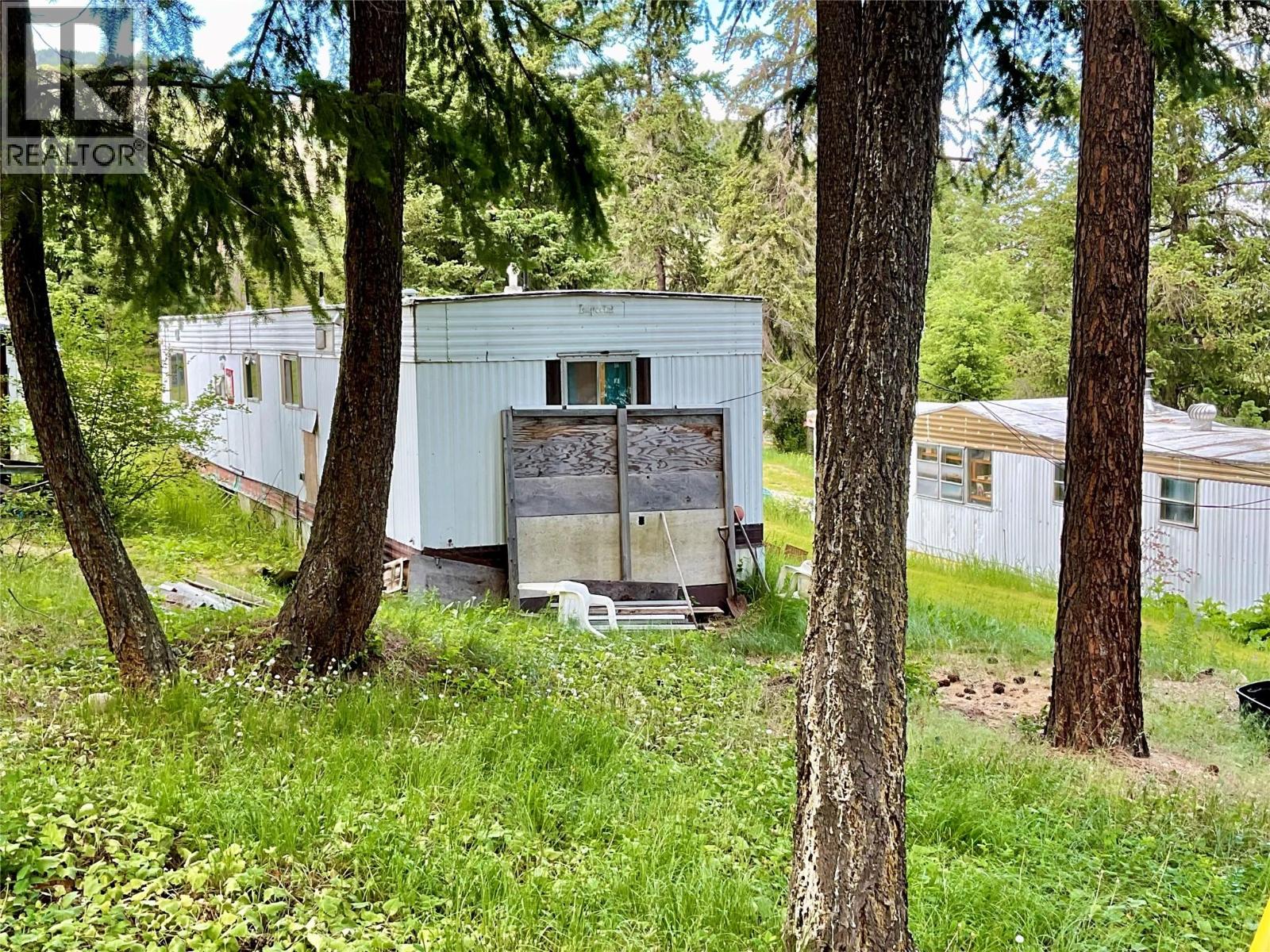 1675 33 Highway Unit# 11, Rock Creek, British Columbia  V0H 1Y0 - Photo 7 - 10390960