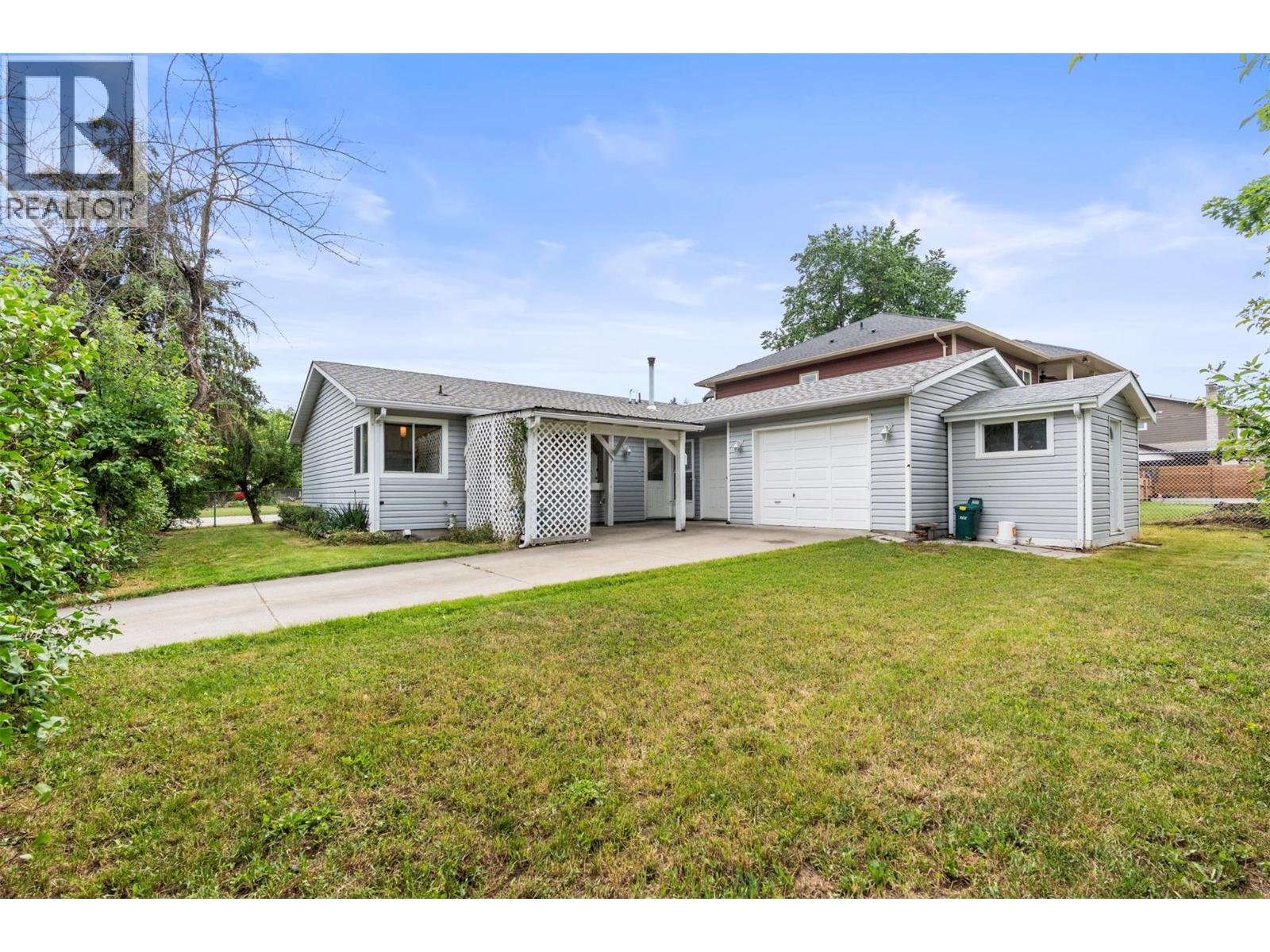 2820 Burns Avenue, Armstrong, British Columbia  V4Y 0G3 - Photo 3 - 10390648