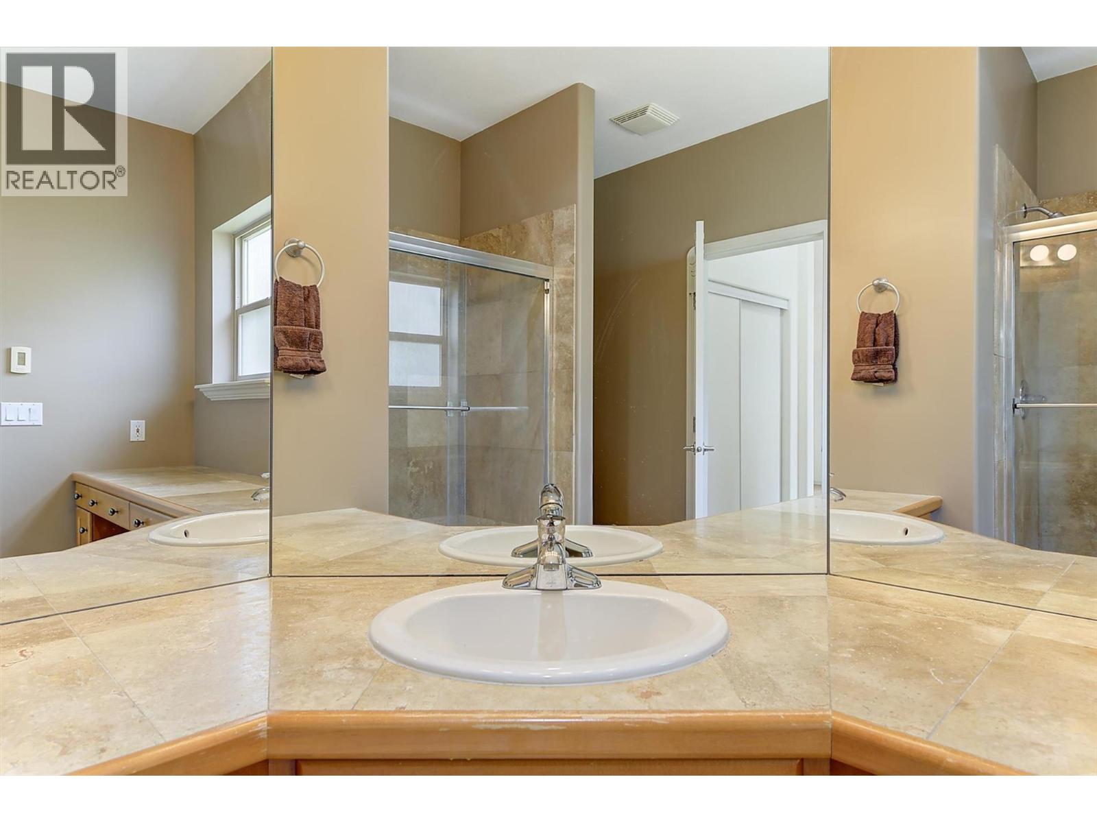 2044 Spyglass Way, West Kelowna, British Columbia  V1Z 3Z7 - Photo 31 - 10390950