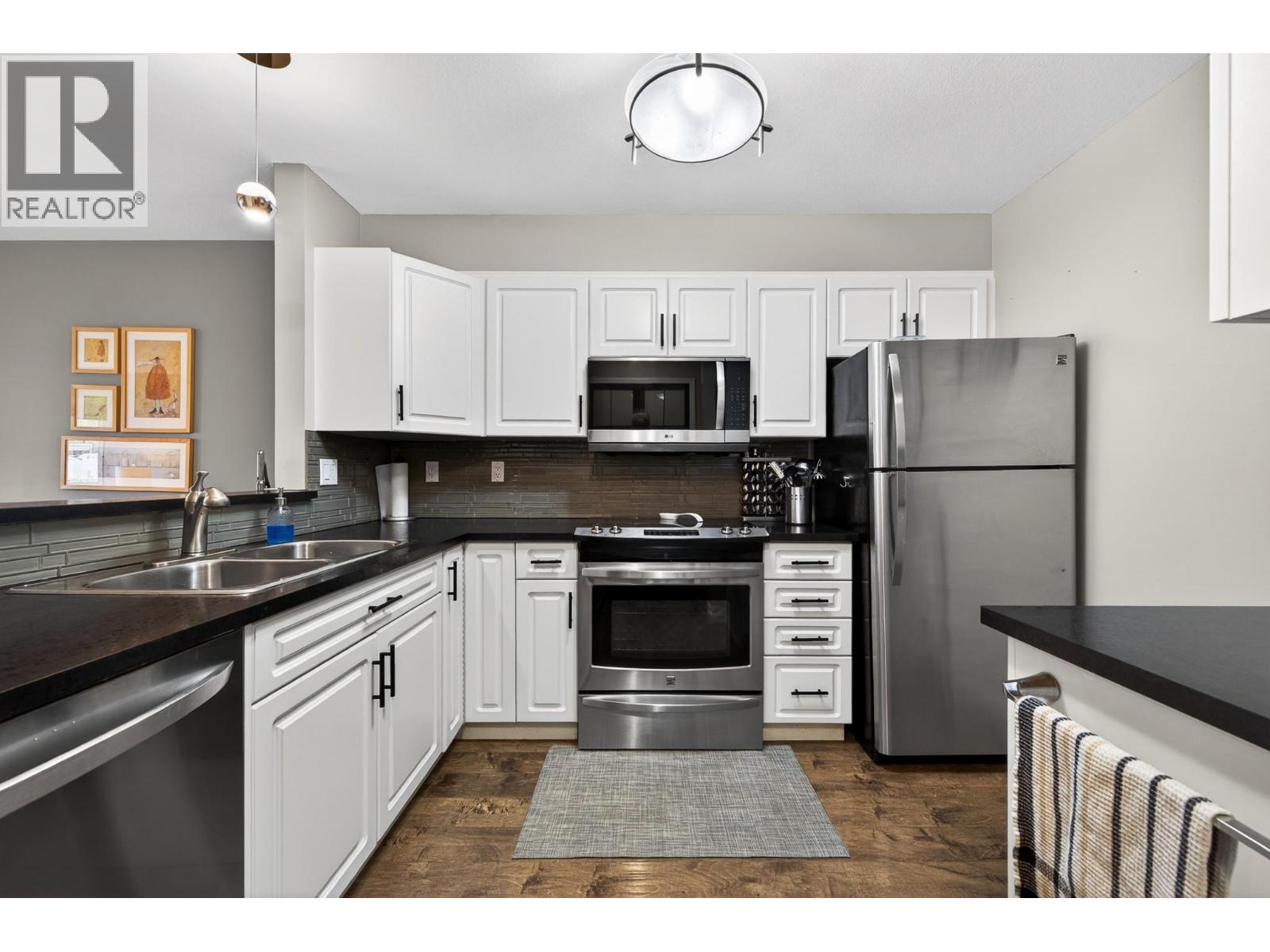 1120 Hugh Allan Drive Unit# 411, Kamloops, British Columbia  V1S 1T4 - Photo 2 - 10390865