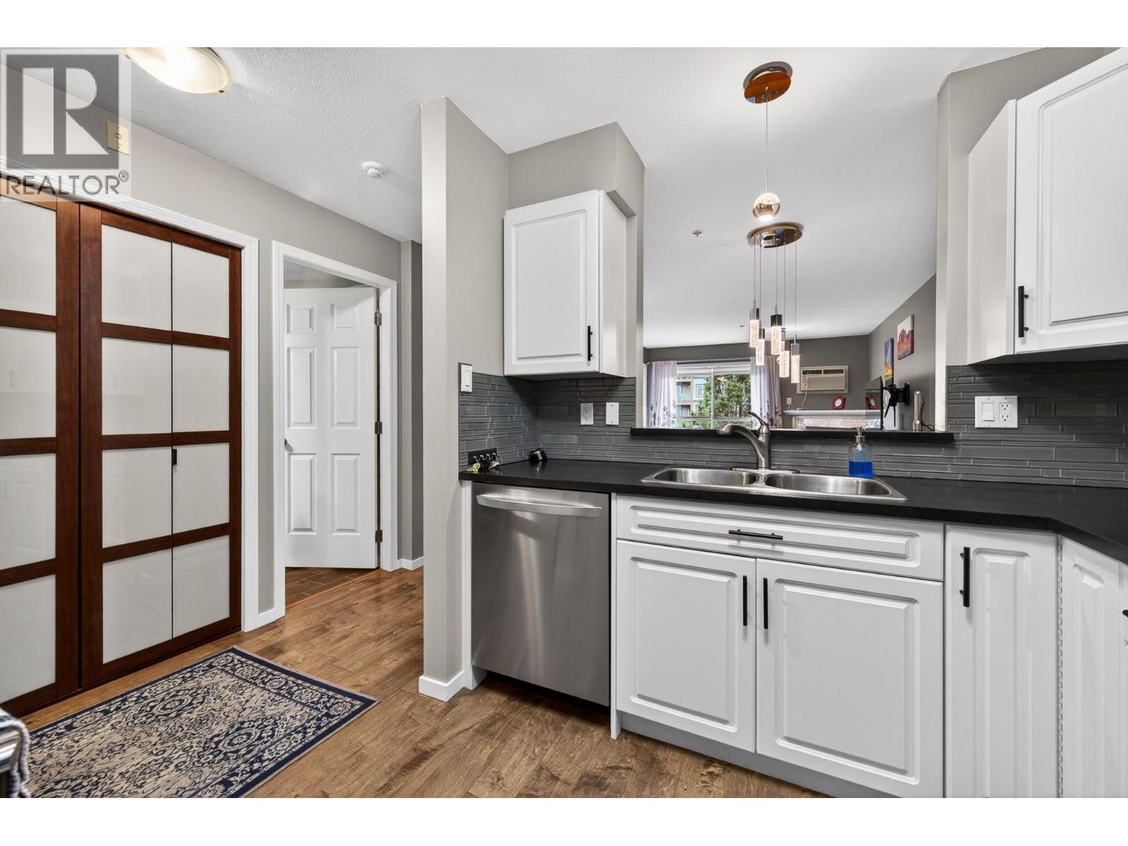1120 Hugh Allan Drive Unit# 411, Kamloops, British Columbia  V1S 1T4 - Photo 3 - 10390865