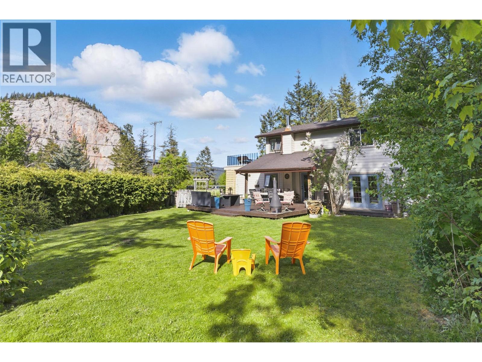 2250 Paul Lake Road, Kamloops, British Columbia  V2H 1N9 - Photo 10 - 10389197