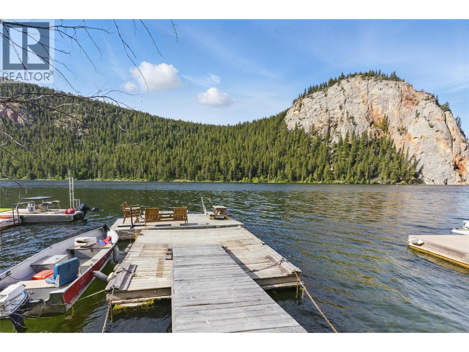 2250 Paul Lake Road, Kamloops, British Columbia  V2H 1N9 - Photo 13 - 10389197