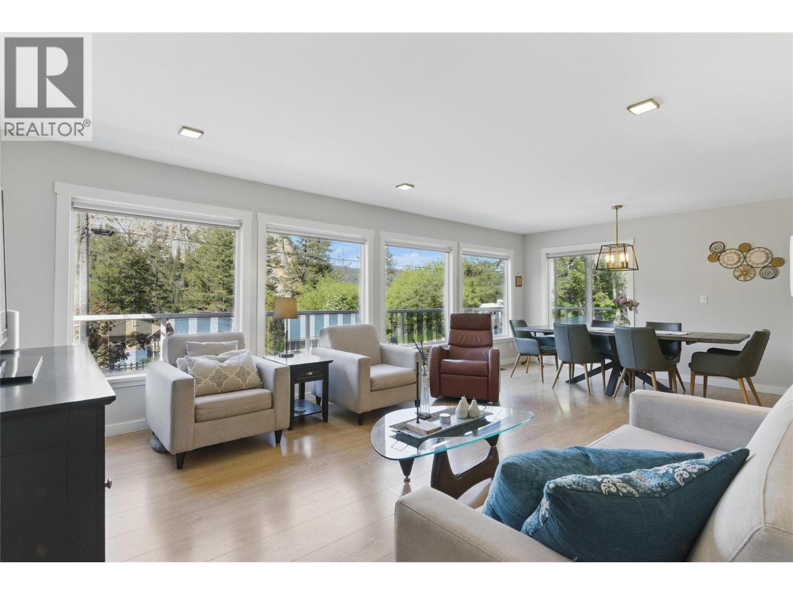 2250 Paul Lake Road, Kamloops, British Columbia  V2H 1N9 - Photo 17 - 10389197