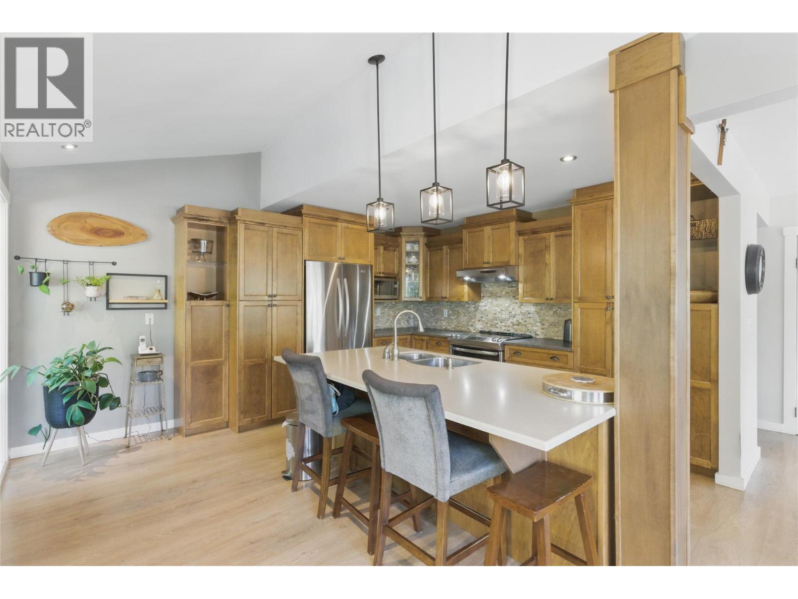 2250 Paul Lake Road, Kamloops, British Columbia  V2H 1N9 - Photo 18 - 10389197