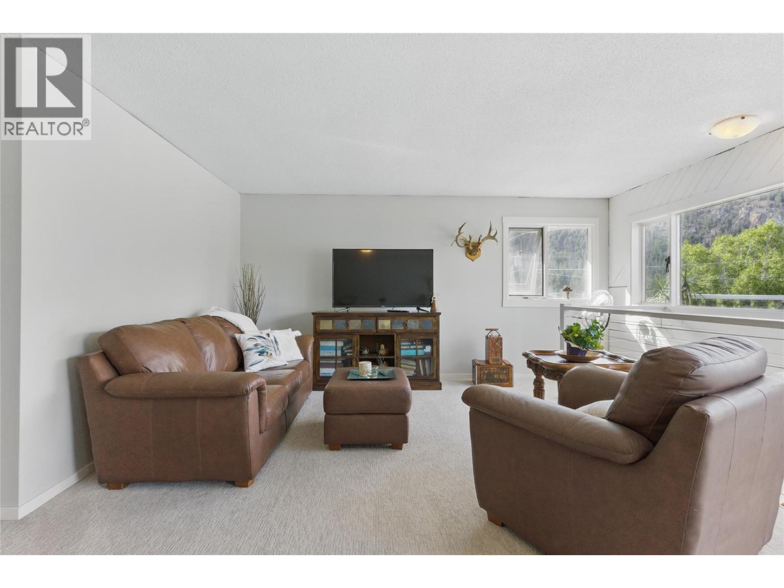 2250 Paul Lake Road, Kamloops, British Columbia  V2H 1N9 - Photo 31 - 10389197