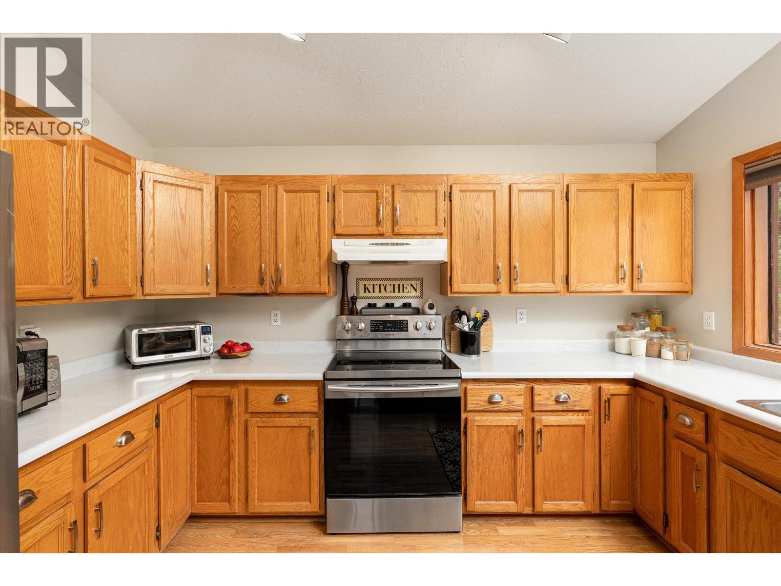 16455 Commonage Road, Lake Country, British Columbia  V4V 1B3 - Photo 5 - 10390855
