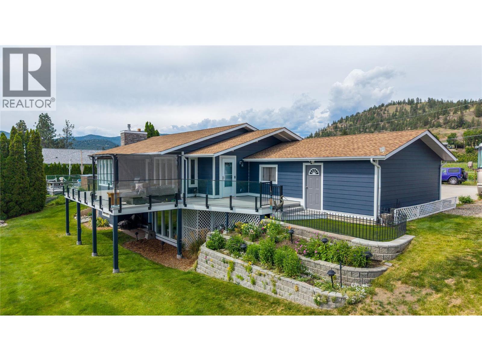 5319 White Street, summerland, British Columbia