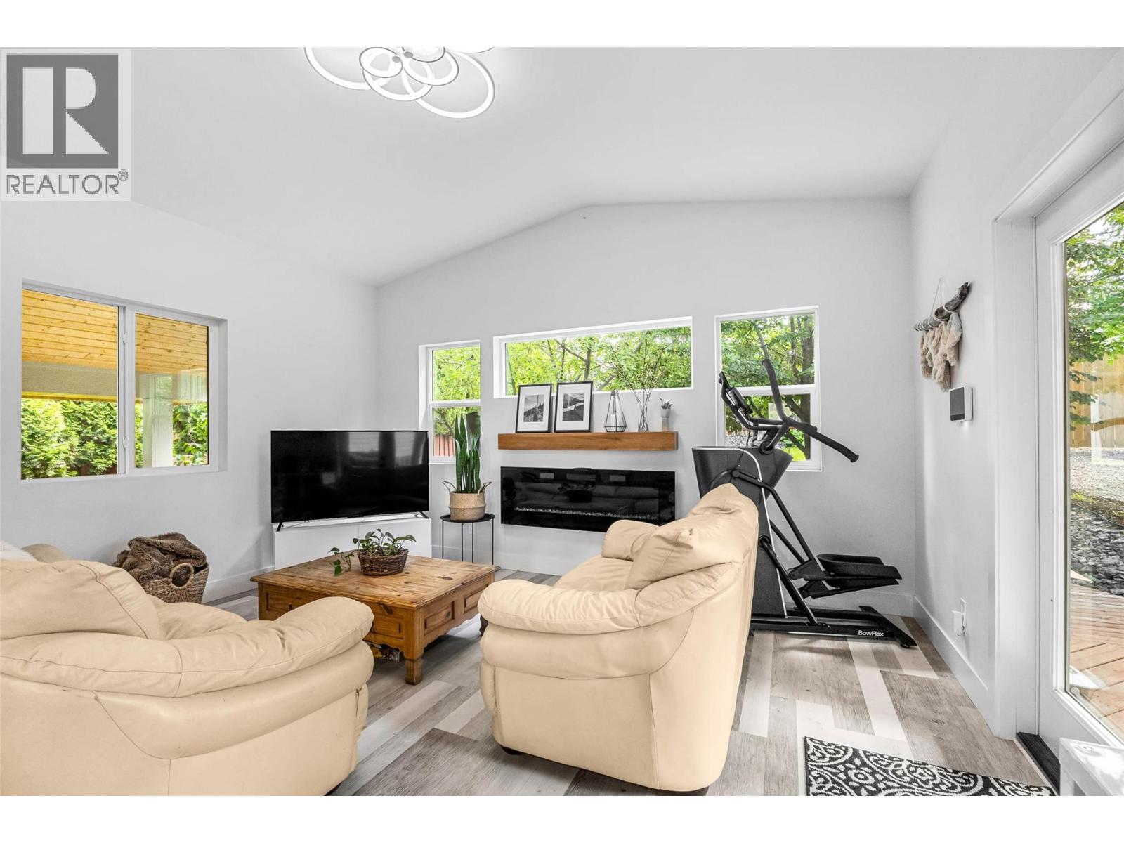 1119 Pine Street, Kamloops, British Columbia  V2C 3A7 - Photo 12 - 10390896