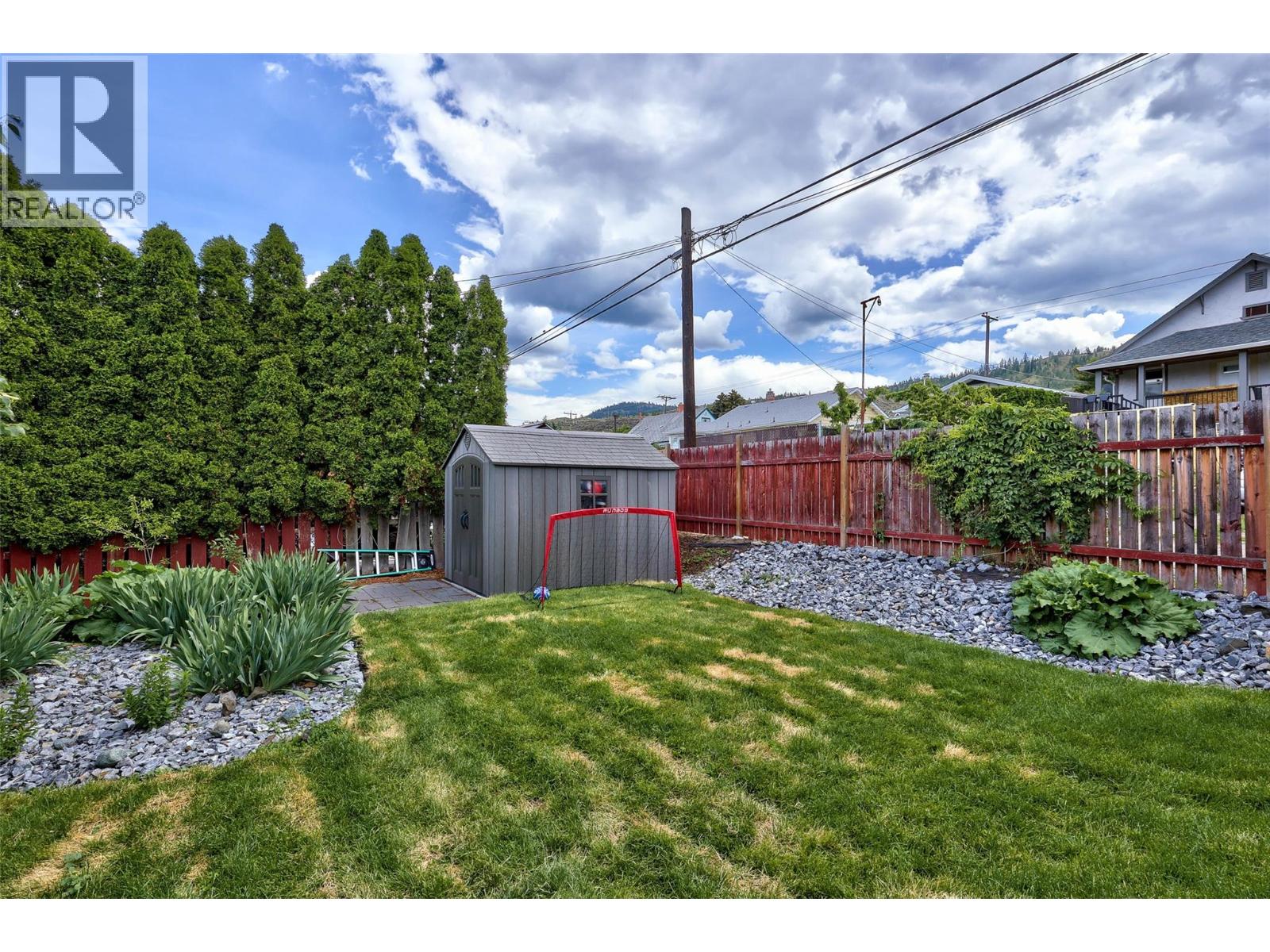 1119 Pine Street, Kamloops, British Columbia  V2C 3A7 - Photo 35 - 10390896