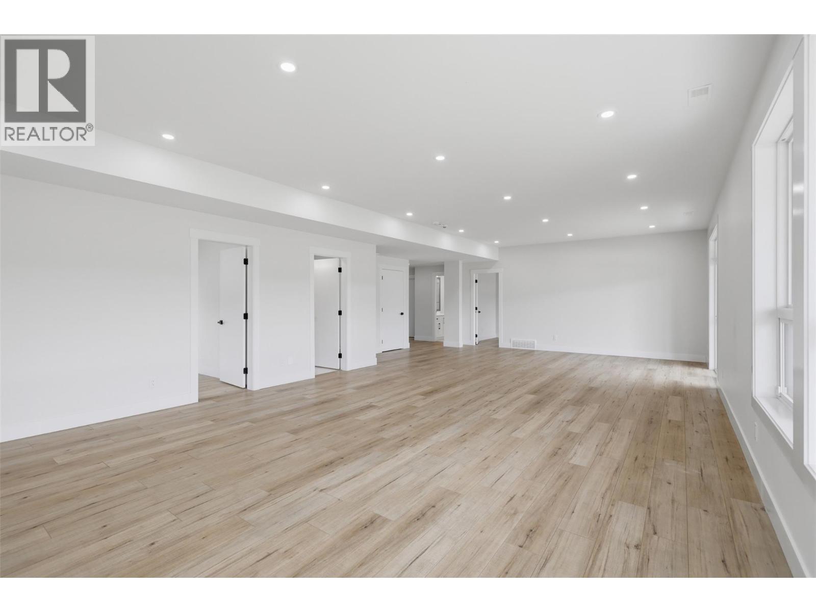 3100 Kicking Horse Drive Unit# 3, Kamloops, British Columbia  V2E 0B8 - Photo 55 - 10390831