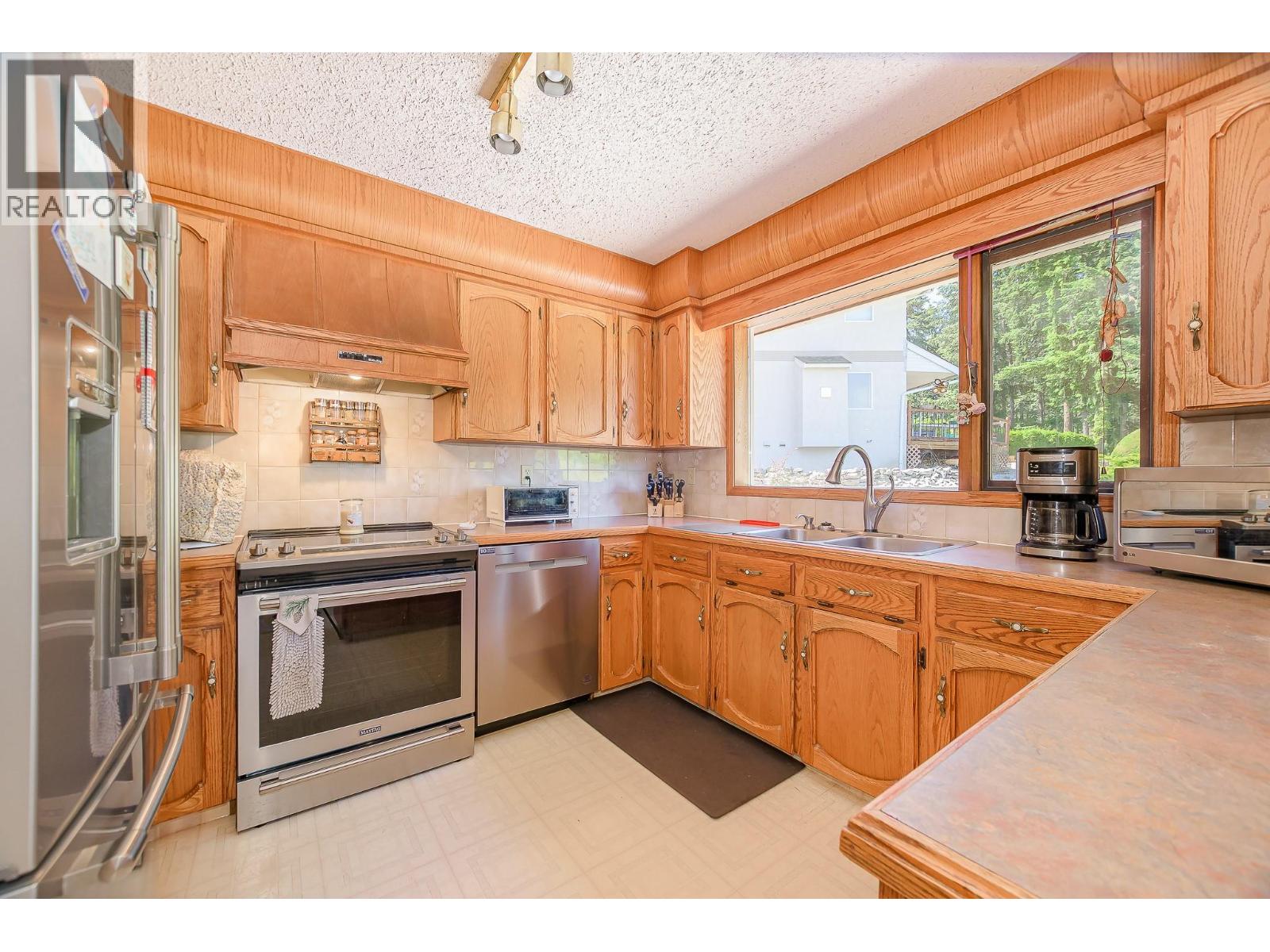 2392 Mt Tuam Crescent, Blind Bay, British Columbia  V0E 2W2 - Photo 23 - 10388415