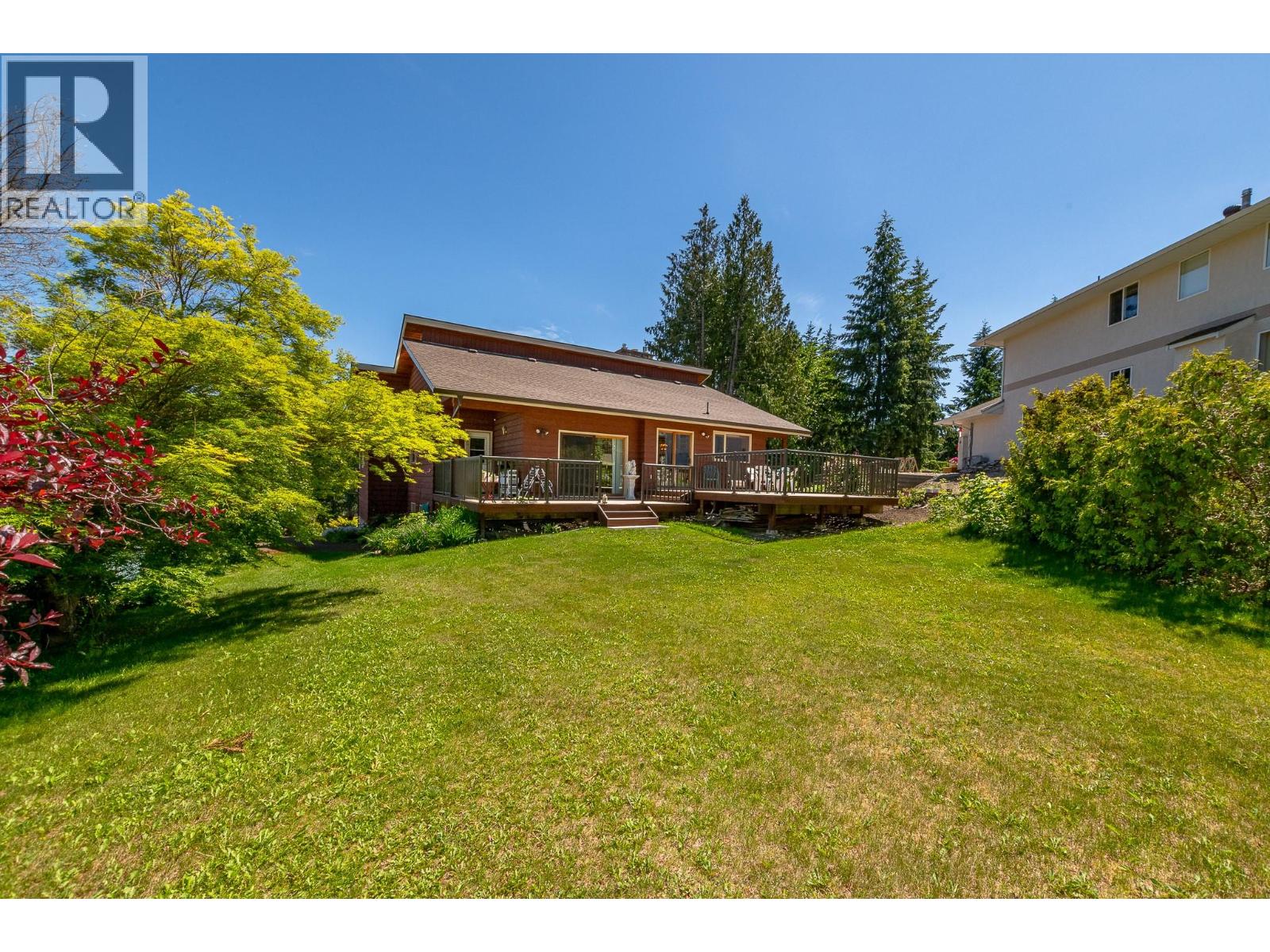 2392 Mt Tuam Crescent, Blind Bay, British Columbia  V0E 2W2 - Photo 5 - 10388415