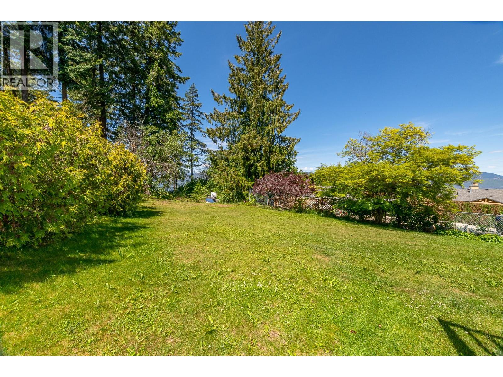 2392 Mt Tuam Crescent, Blind Bay, British Columbia  V0E 2W2 - Photo 6 - 10388415