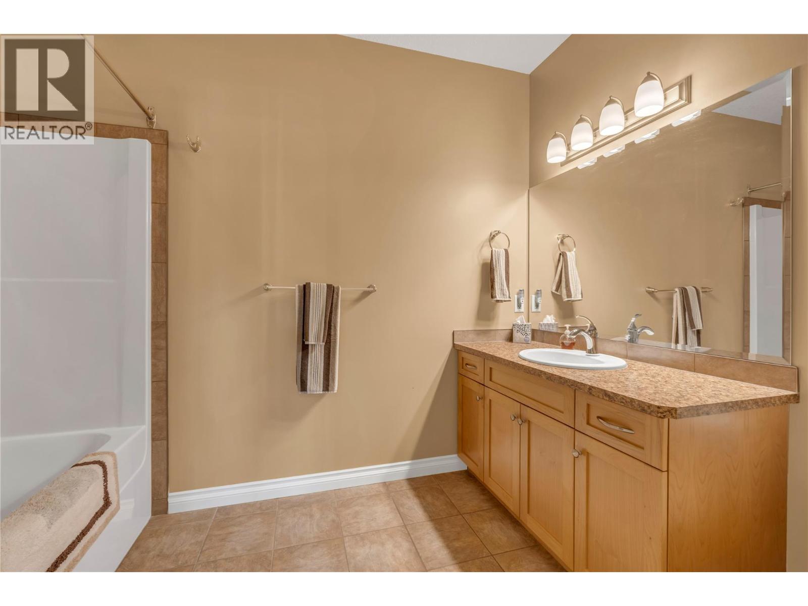 3313 Wilson Street Unit# 406, Penticton, British Columbia  V2A 8J3 - Photo 17 - 10390935