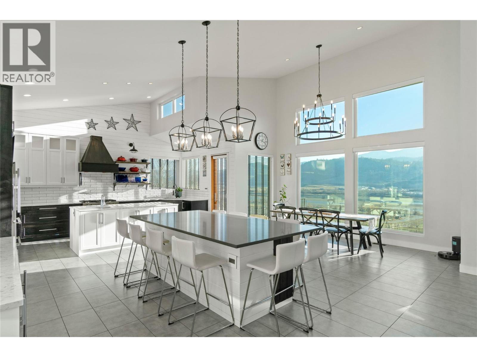 3093 Shuswap  E Road, Kamloops, British Columbia  V2H 1T1 - Photo 14 - 10390948