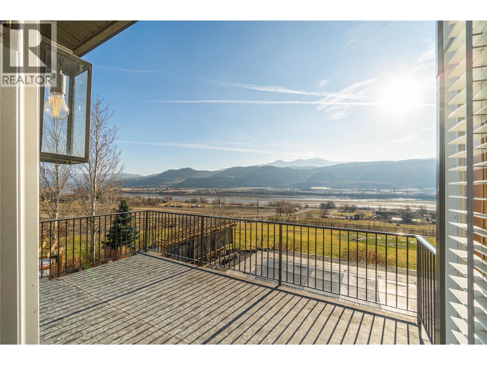3093 Shuswap  E Road, Kamloops, British Columbia  V2H 1T1 - Photo 61 - 10390948