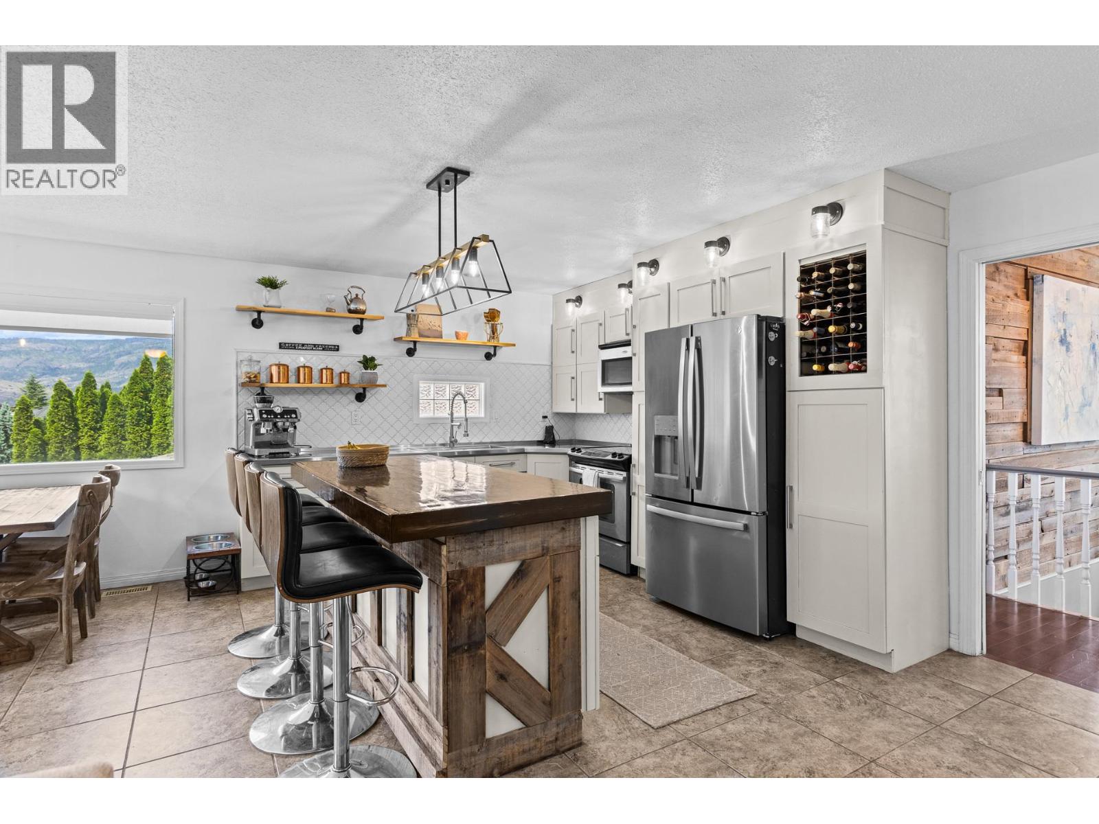 145 Magic Drive, Kelowna, British Columbia  V1V 1N2 - Photo 13 - 10390932