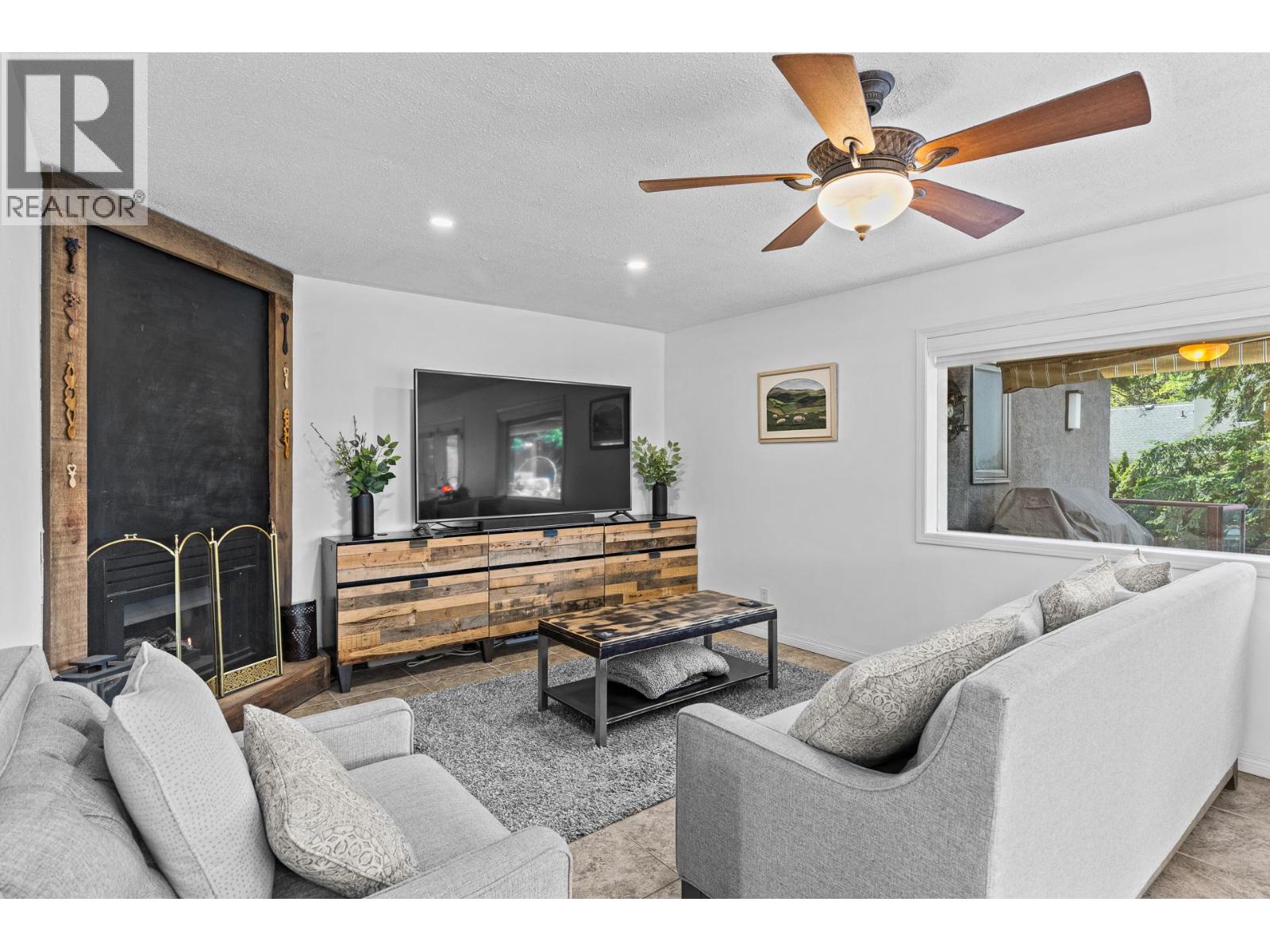145 Magic Drive, Kelowna, British Columbia  V1V 1N2 - Photo 23 - 10390932