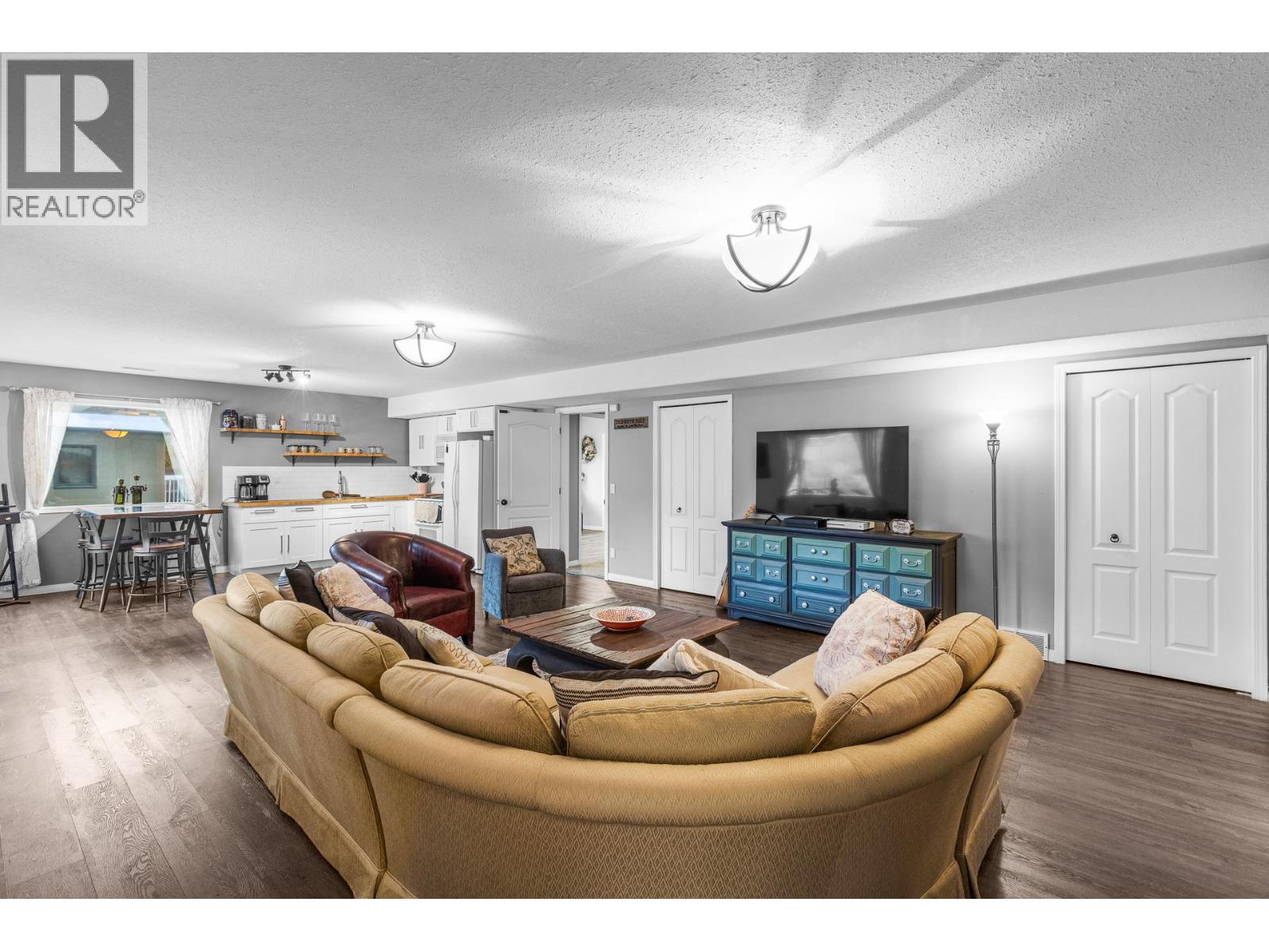 145 Magic Drive, Kelowna, British Columbia  V1V 1N2 - Photo 43 - 10390932