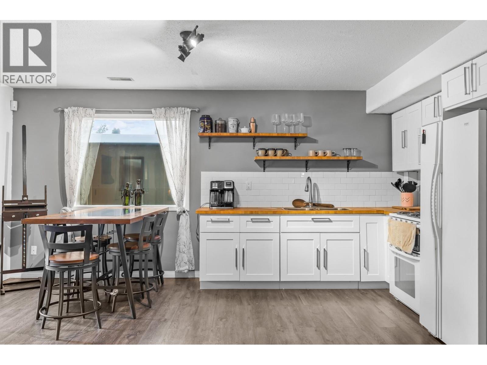 145 Magic Drive, Kelowna, British Columbia  V1V 1N2 - Photo 44 - 10390932