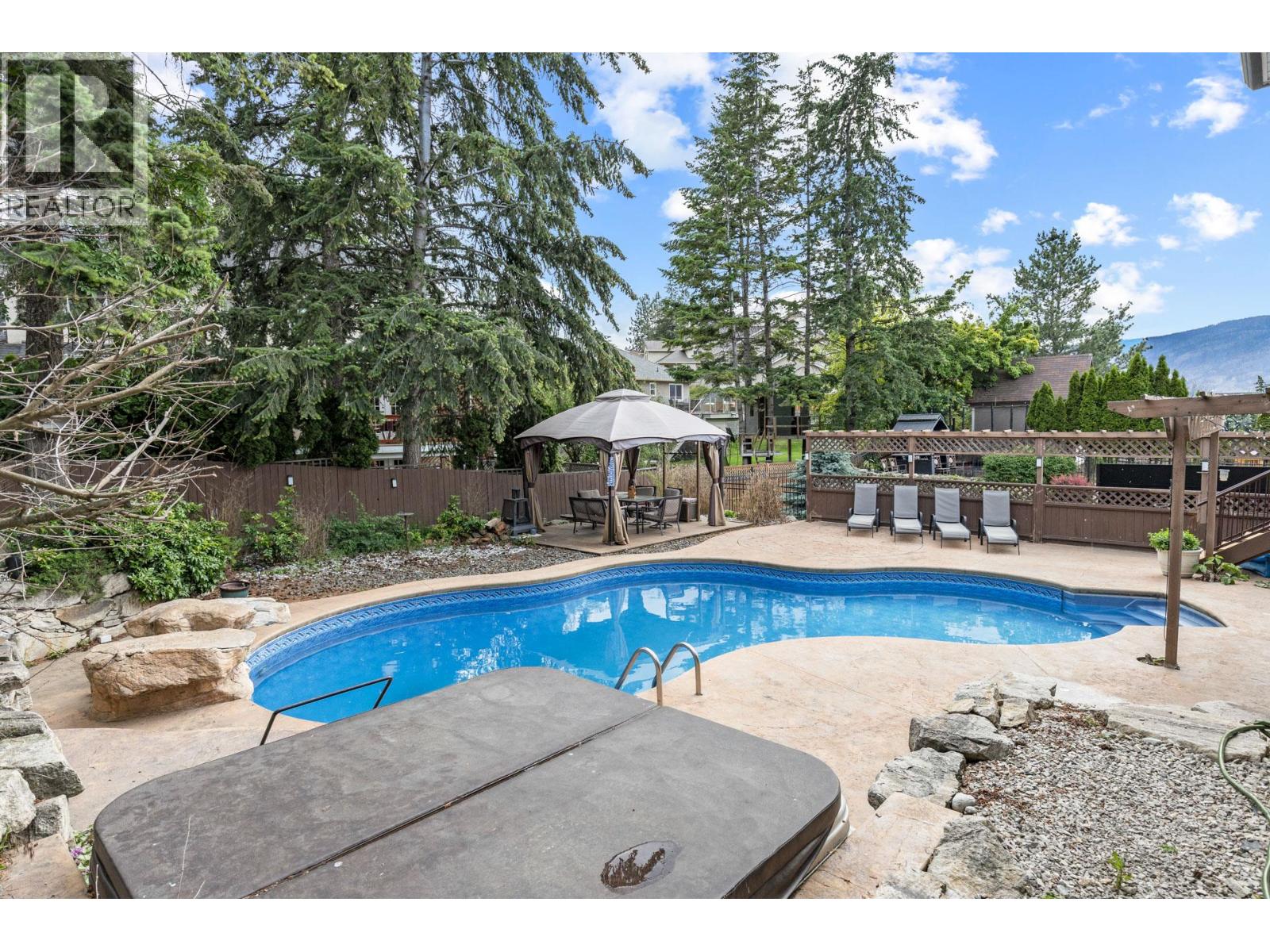 145 Magic Drive, Kelowna, British Columbia  V1V 1N2 - Photo 54 - 10390932
