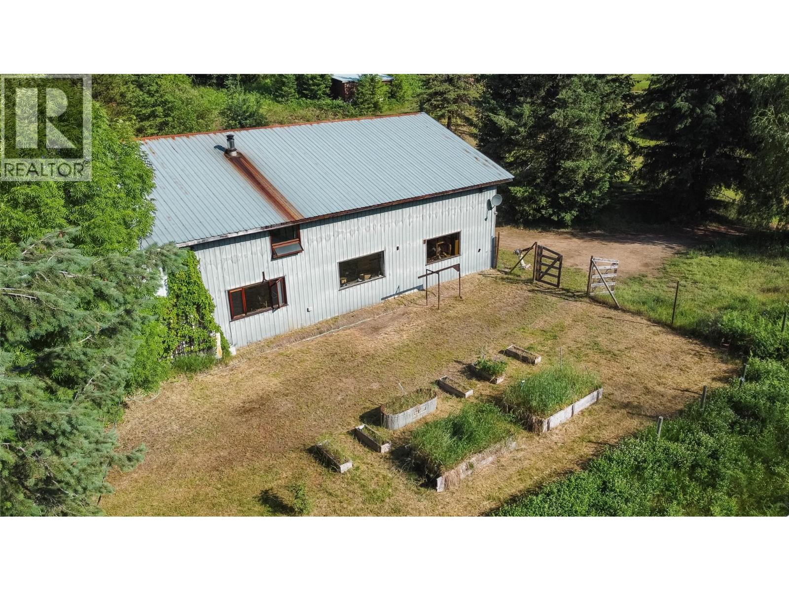 6777 Perry's Back Road, Winlaw, British Columbia  V0G 2J0 - Photo 3 - 10390823