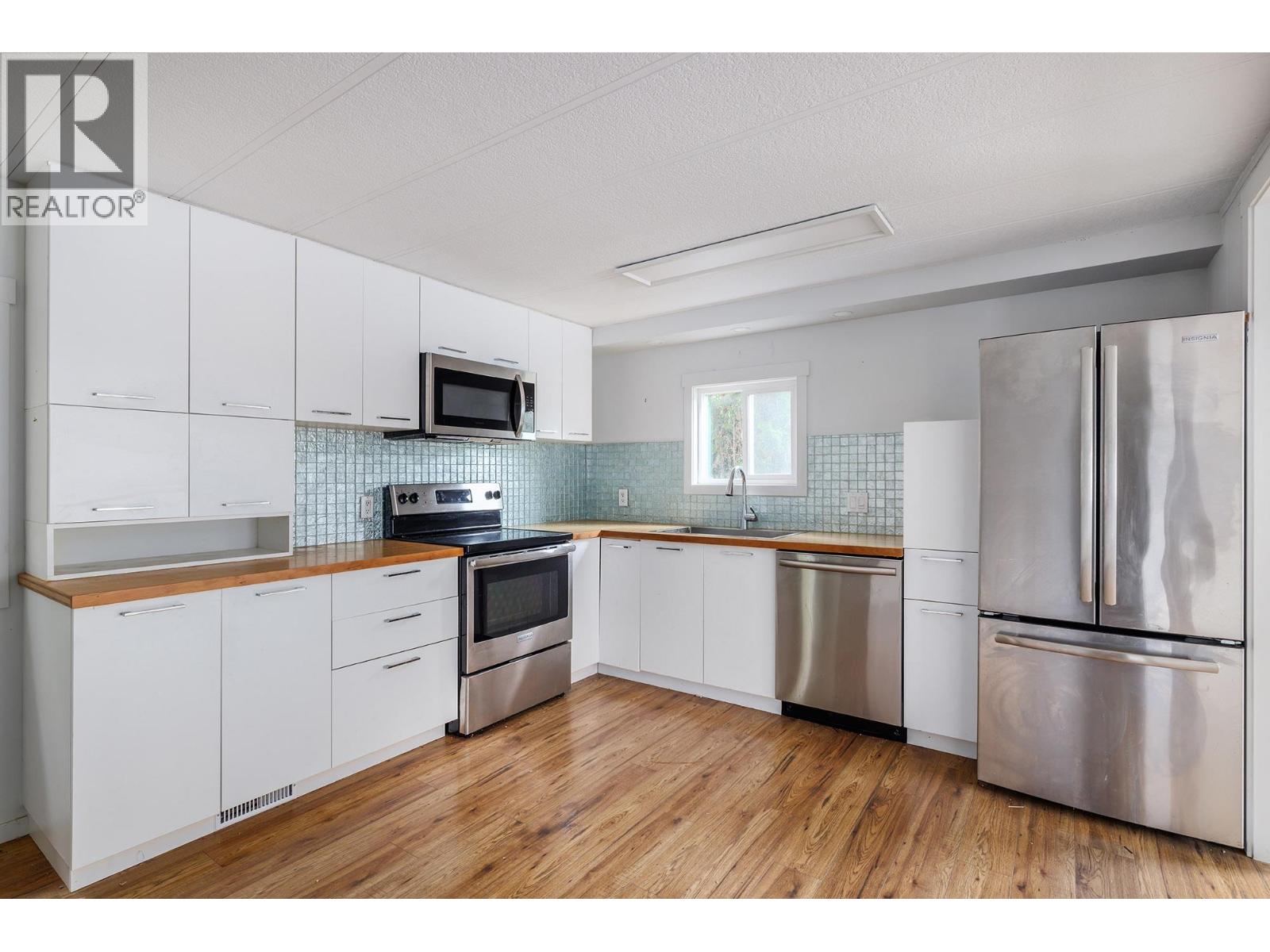 1929 Highway 97 S Unit# 71, Kelowna, British Columbia  V1Z 2Z1 - Photo 2 - 10388383