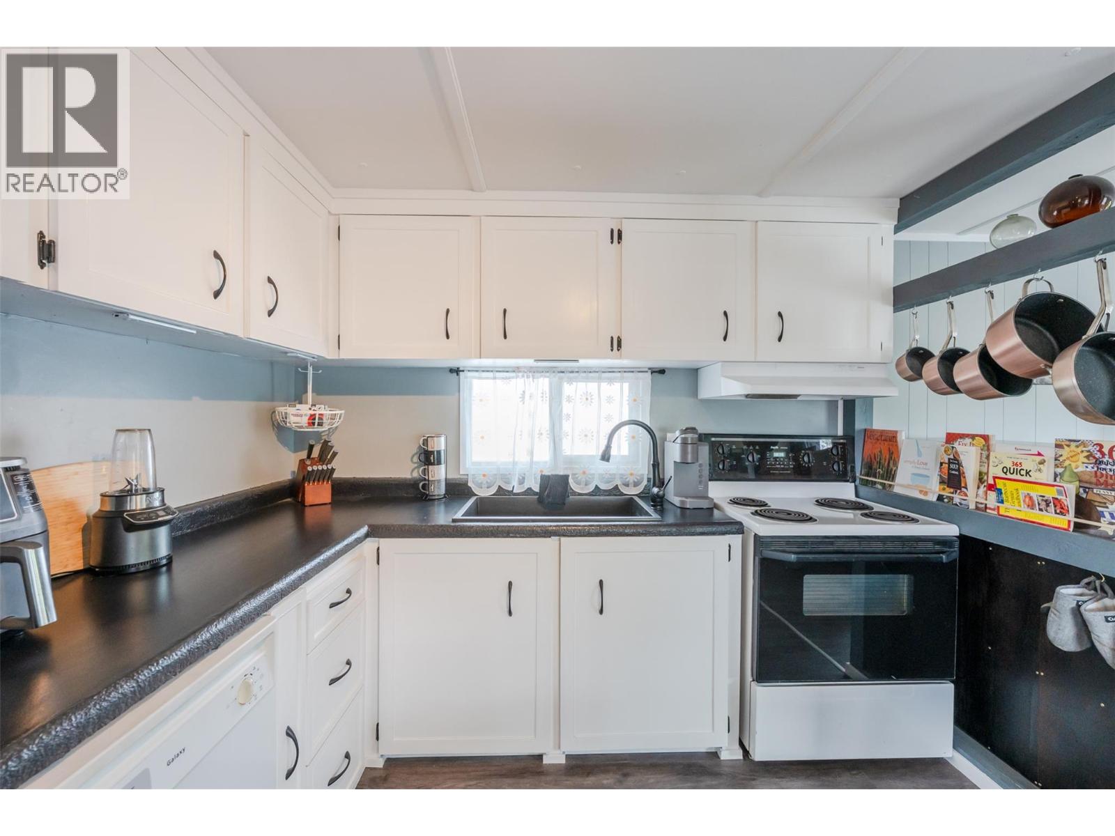 98 Okanagan Avenue E Unit# 56, Penticton, British Columbia  V2A 3J5 - Photo 10 - 10391004