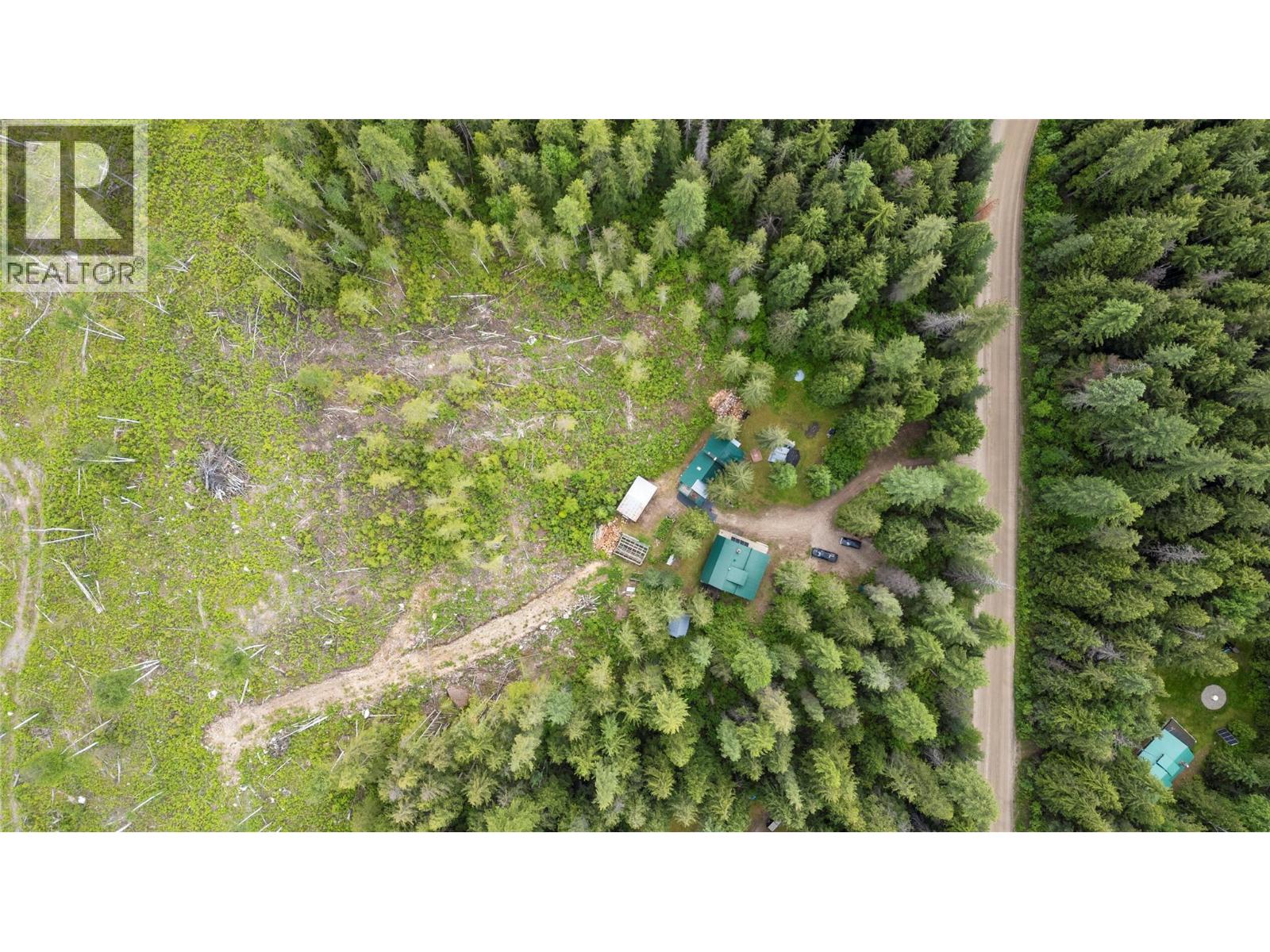 1598 Quast Road, Seymour Arm, British Columbia  V0E 2V2 - Photo 3 - 10390994