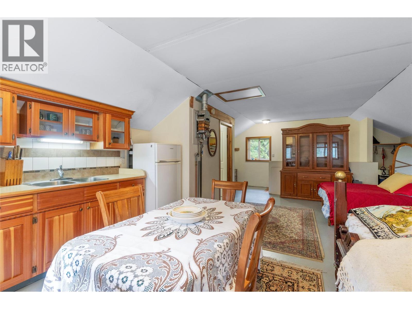 1598 Quast Road, Seymour Arm, British Columbia  V0E 2V2 - Photo 40 - 10390994