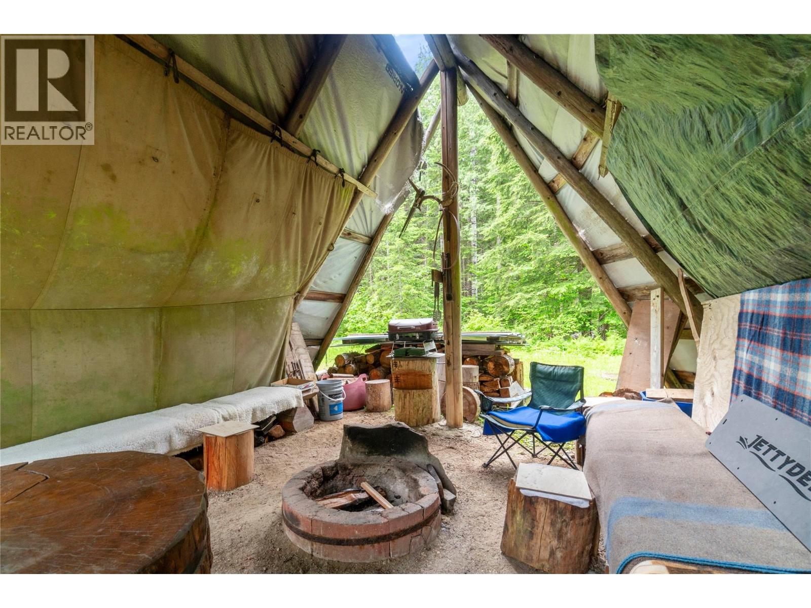 1598 Quast Road, Seymour Arm, British Columbia  V0E 2V2 - Photo 46 - 10390994