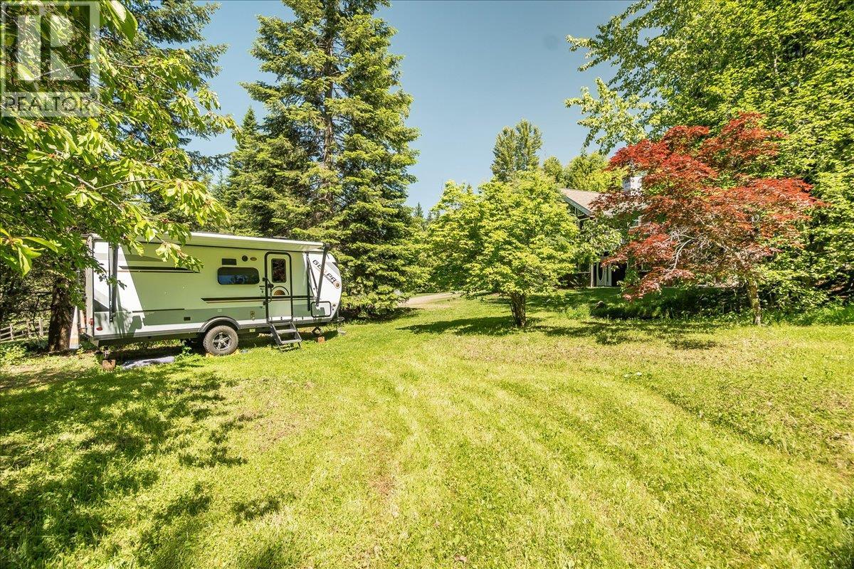 4399 Bird Creek Road, Nelson, British Columbia  V1L 6X2 - Photo 6 - 10390895