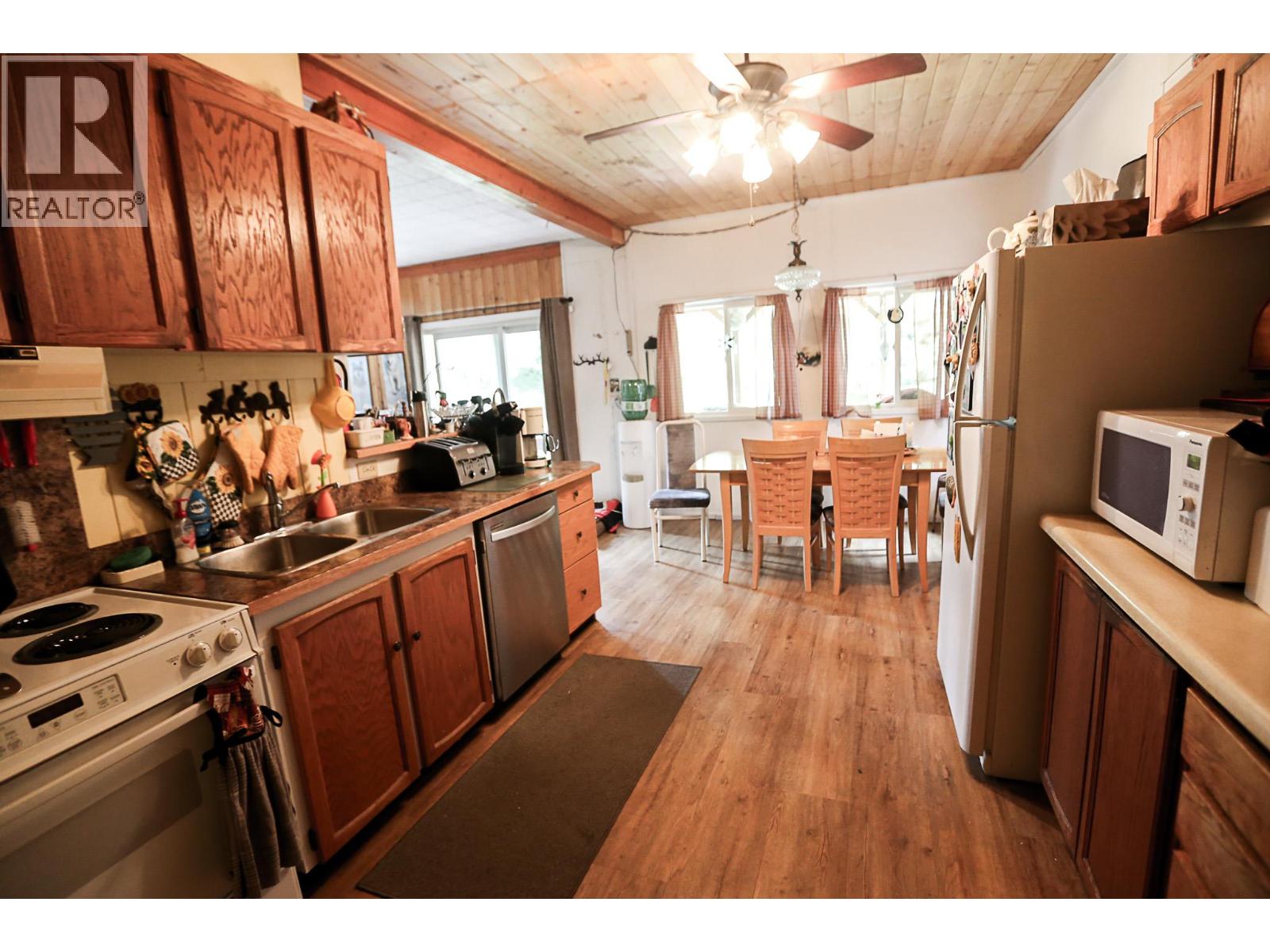 2020 Sinmax Creek Road Unit# N3, Adams Lake, British Columbia  V0E 2E0 - Photo 8 - 10390511