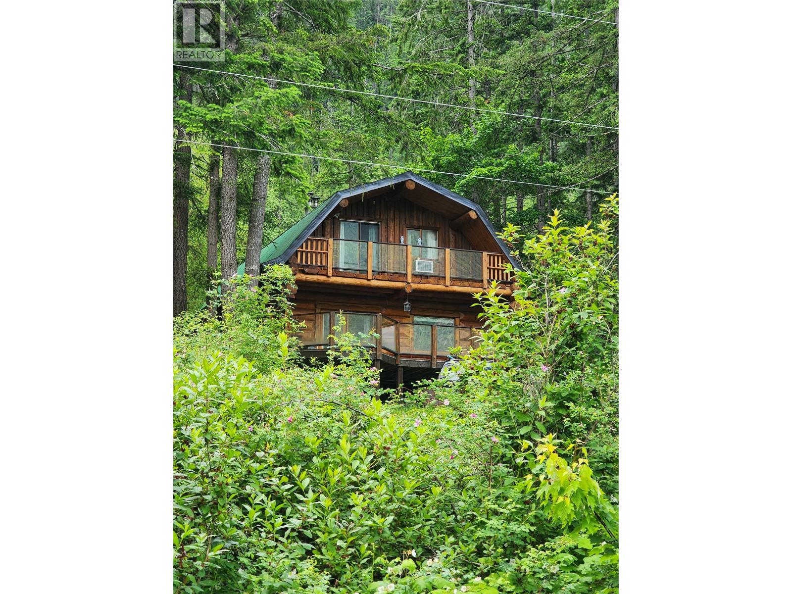 3660 Highway 6, nakusp, British Columbia
