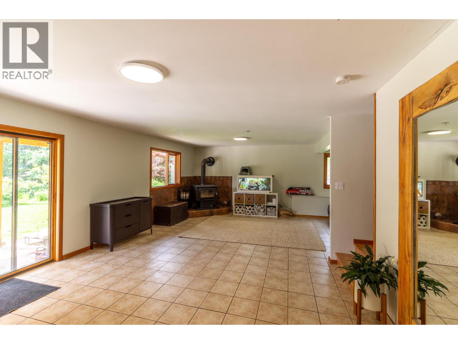 3975 Highway 3a Highway, Nelson, British Columbia  V1L 6M8 - Photo 28 - 10390819
