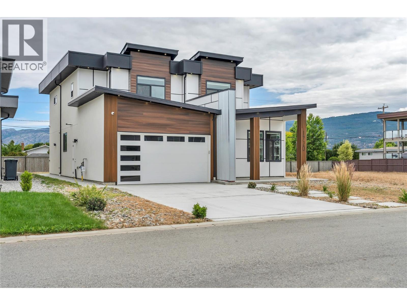 1720 Treffry Place, summerland, British Columbia