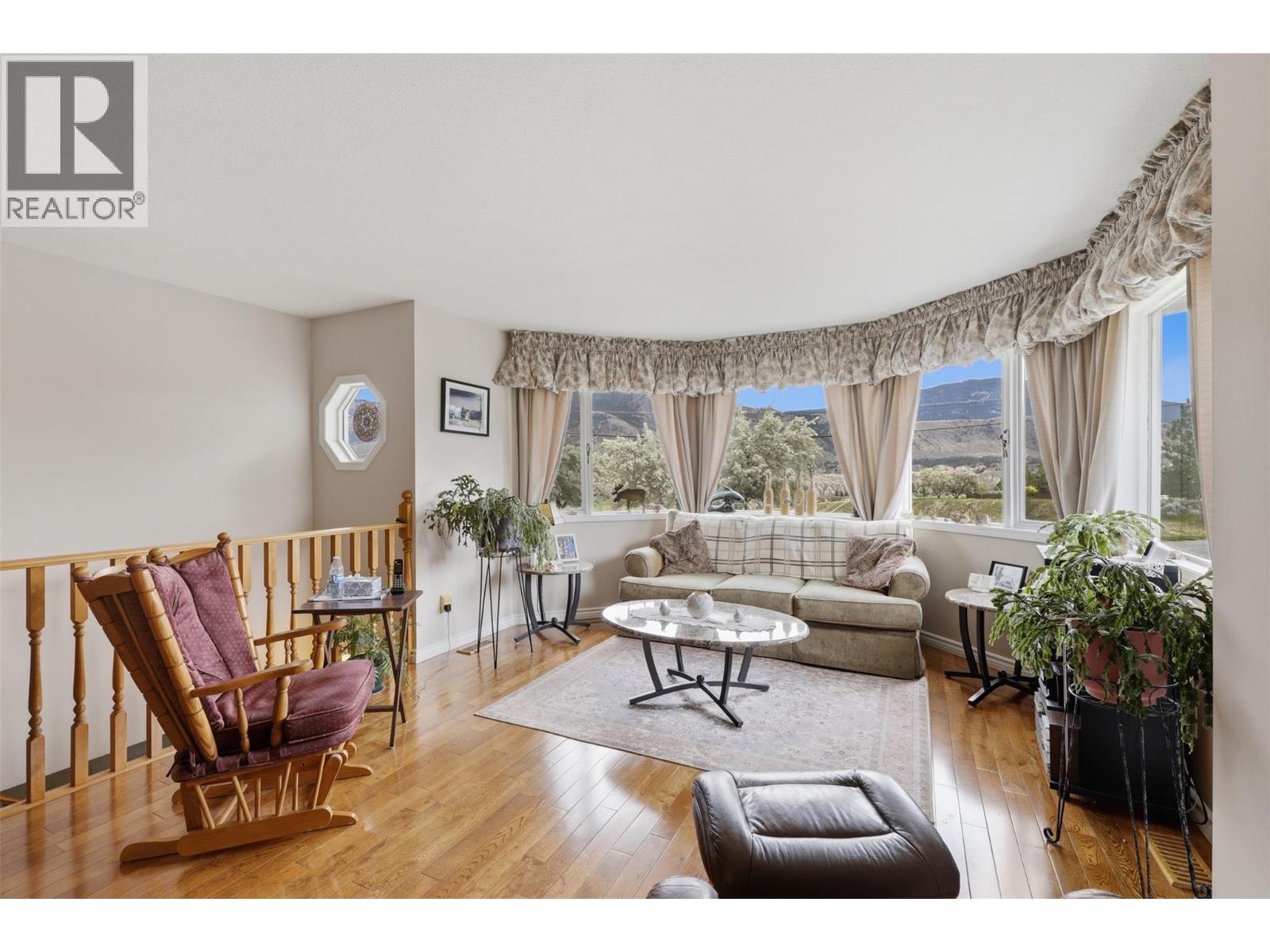 809 Uplands Court, Kamloops, British Columbia  V2C 6M8 - Photo 7 - 10390565