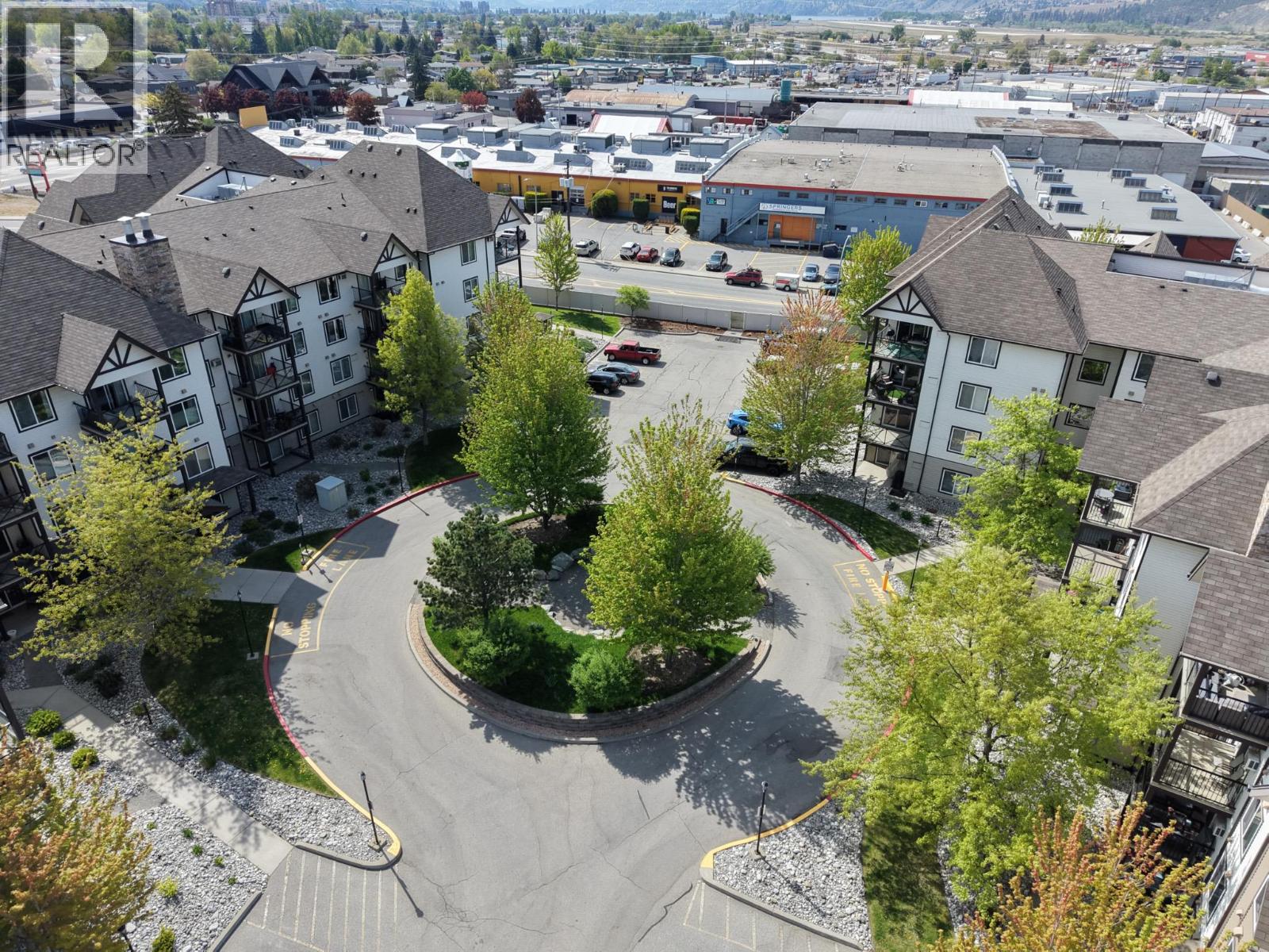 256 Hastings Avenue Unit# 404, Penticton, British Columbia  V2A 2V6 - Photo 2 - 10390524