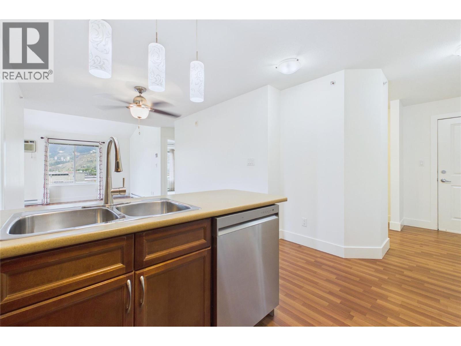 256 Hastings Avenue Unit# 404, Penticton, British Columbia  V2A 2V6 - Photo 6 - 10390524